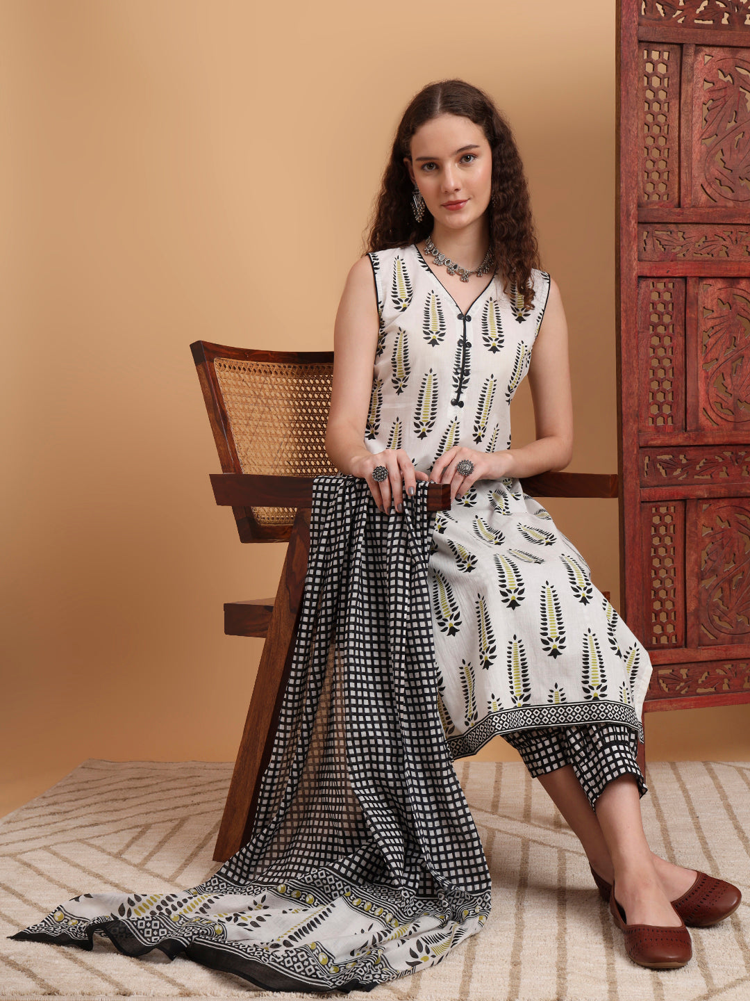 Women's Hand Block Print White Kurta Set