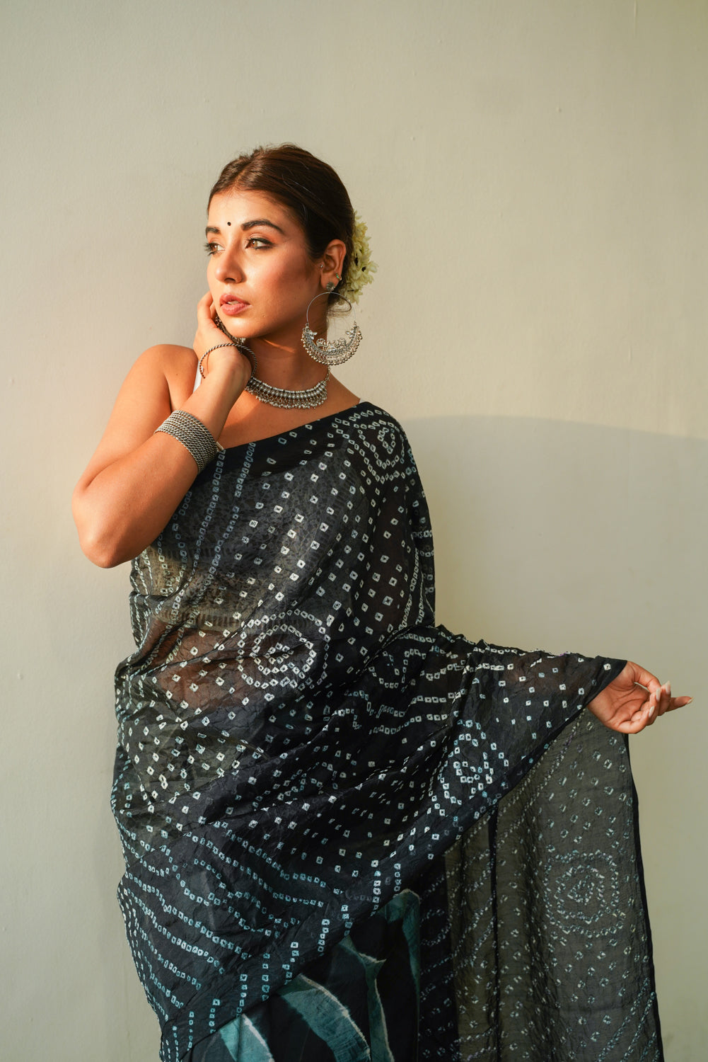 Women's Slate Grey Bandhani Saree - Nangalia Ruchira
