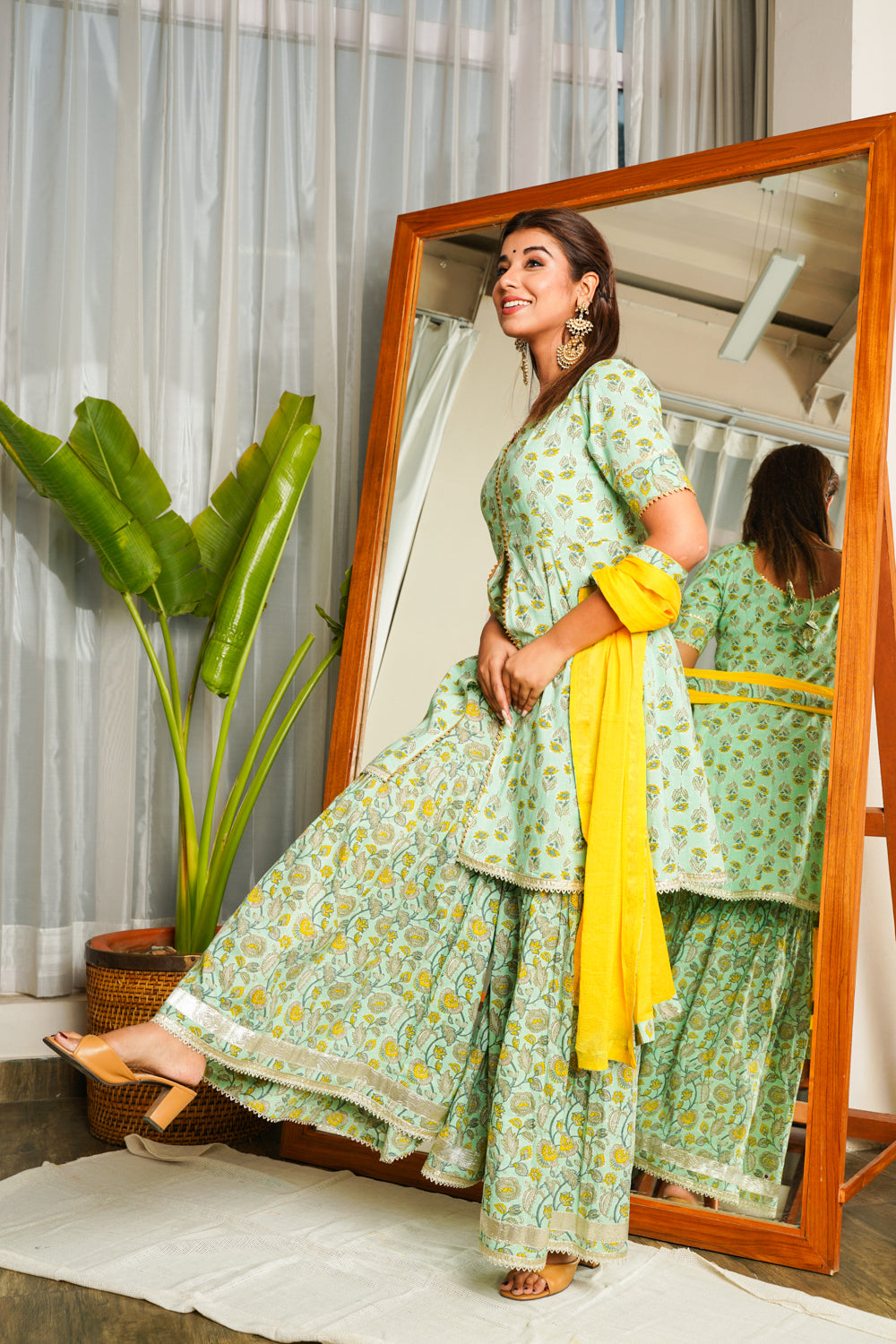 Women's Mint Yellow Gotta Lace Sharara Set - (Set Of 3) - Nangalia Ruchira