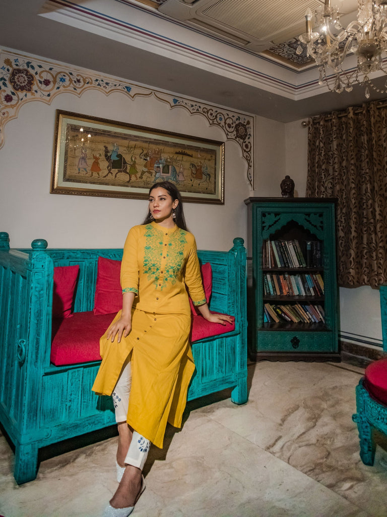 Women's Women's Yellow Regular A-Line Calf Long Kurta