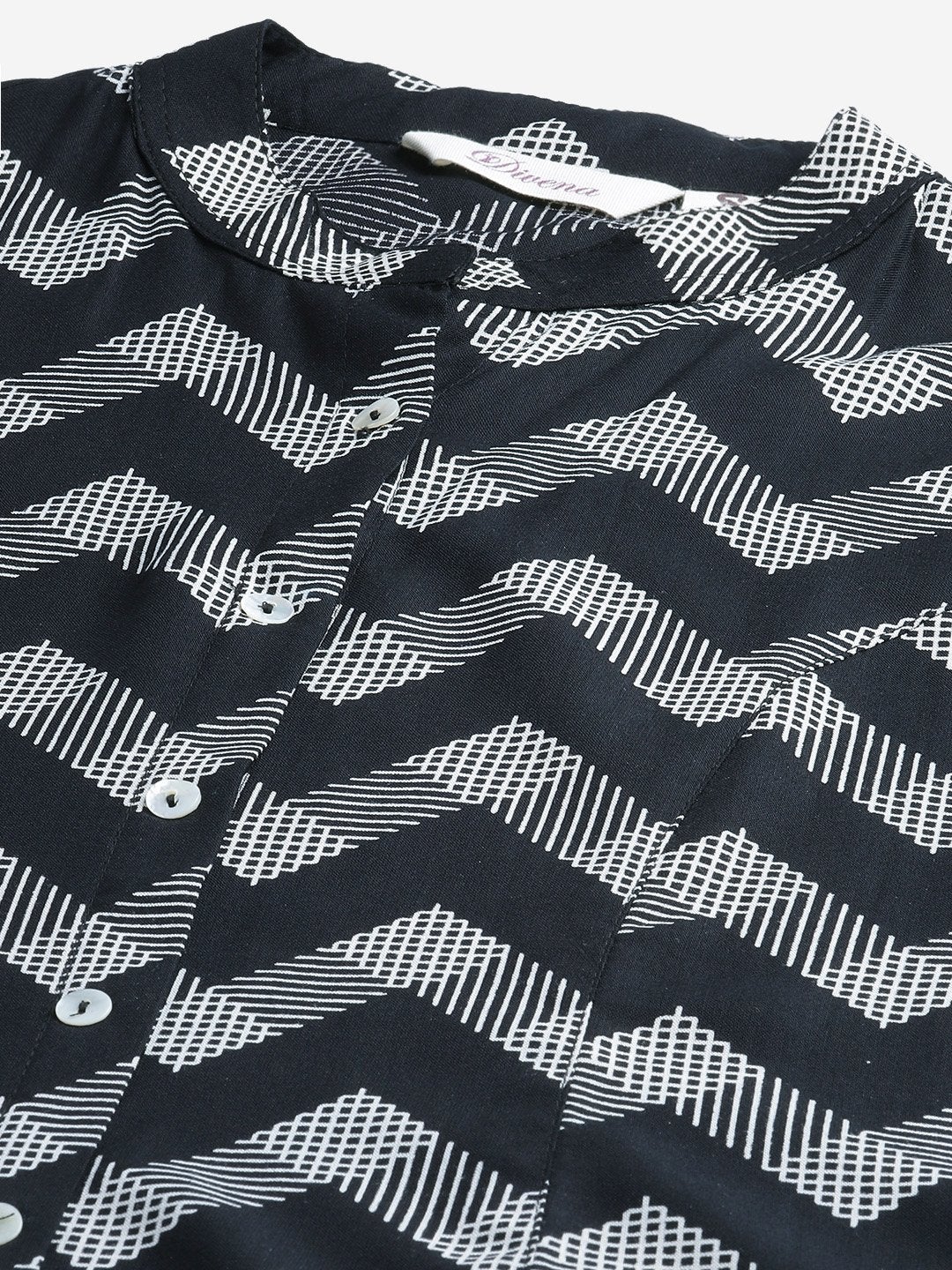 Women's Black Rayon Zigzag Print Top