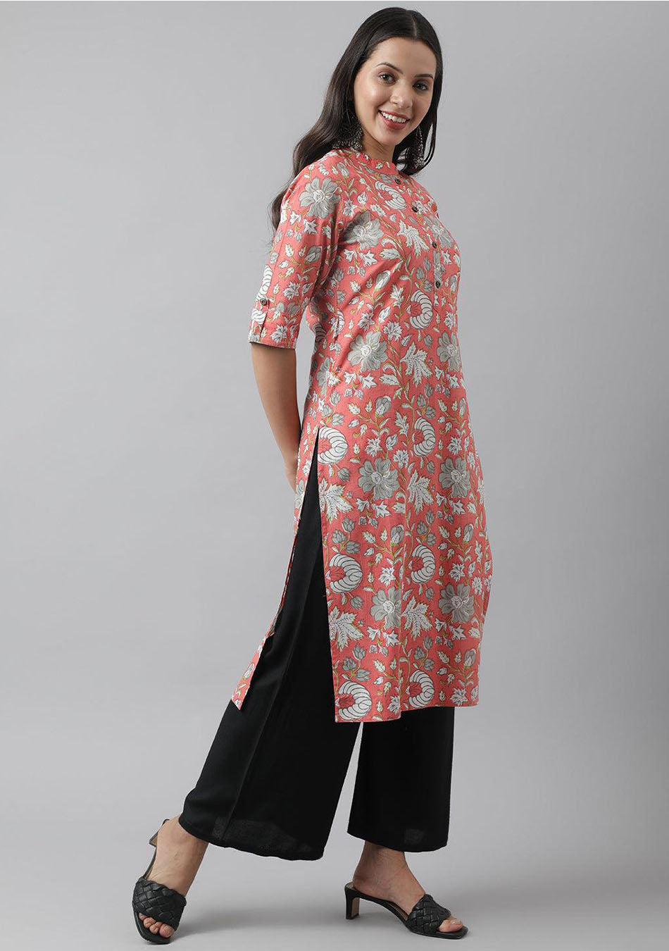 Women's Pink & Multi Floral Printed Straight Kurta - Taantav