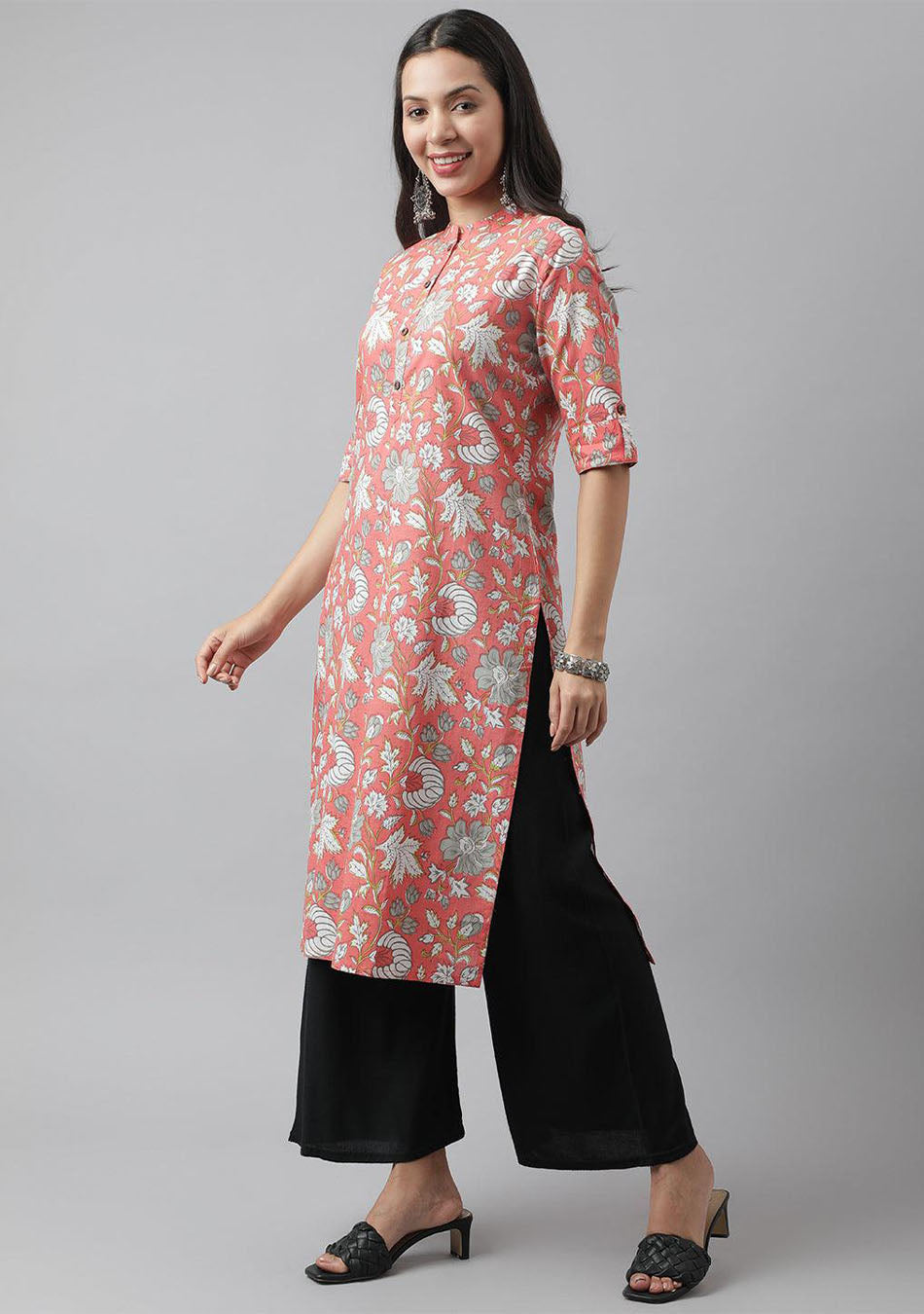 Women's Pink & Multi Floral Printed Straight Kurta - Taantav