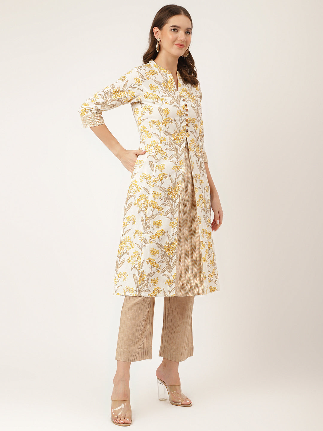 Women's Yellow Floral Print Cotton A-Line kurta - Taantav