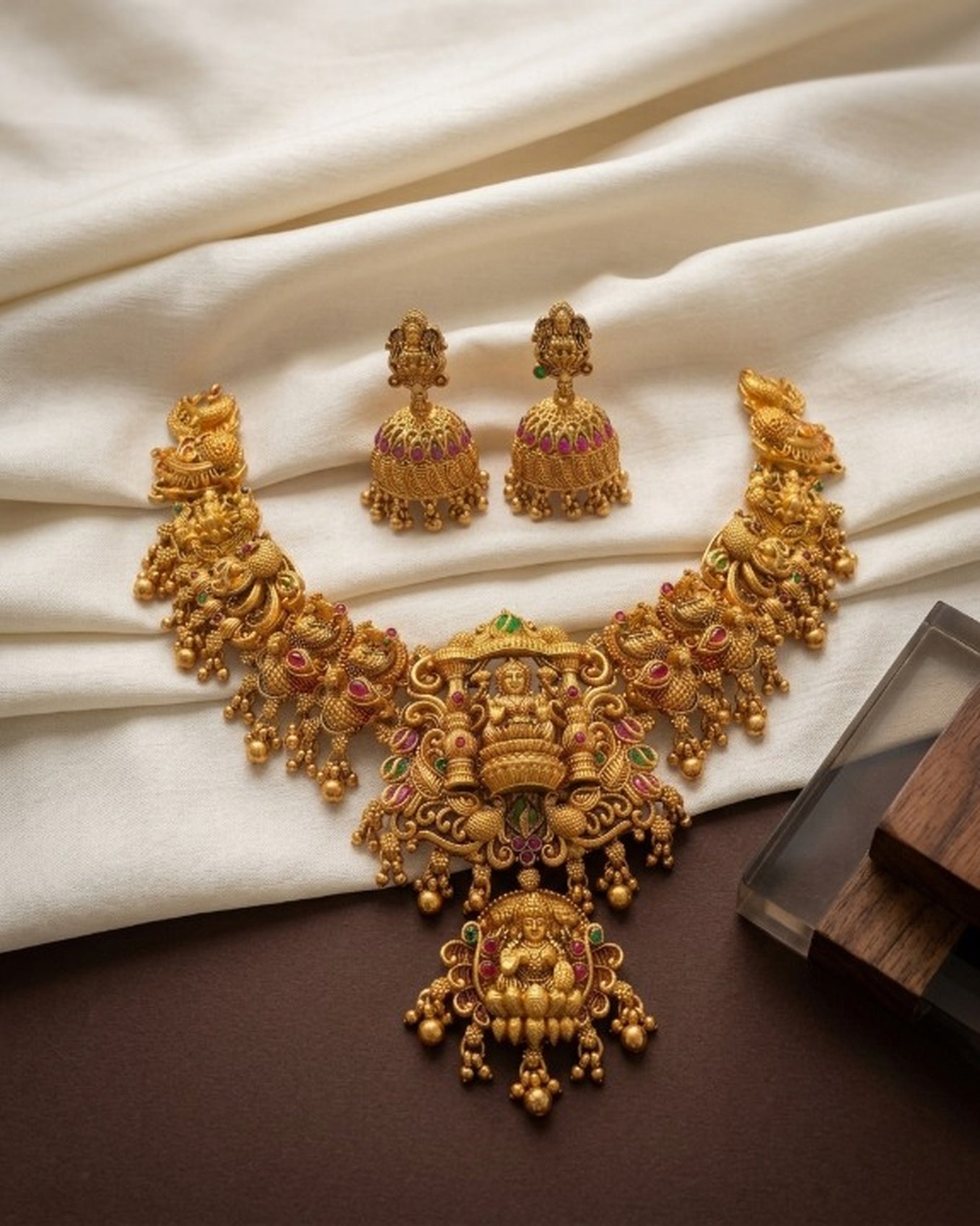 Color_Gold