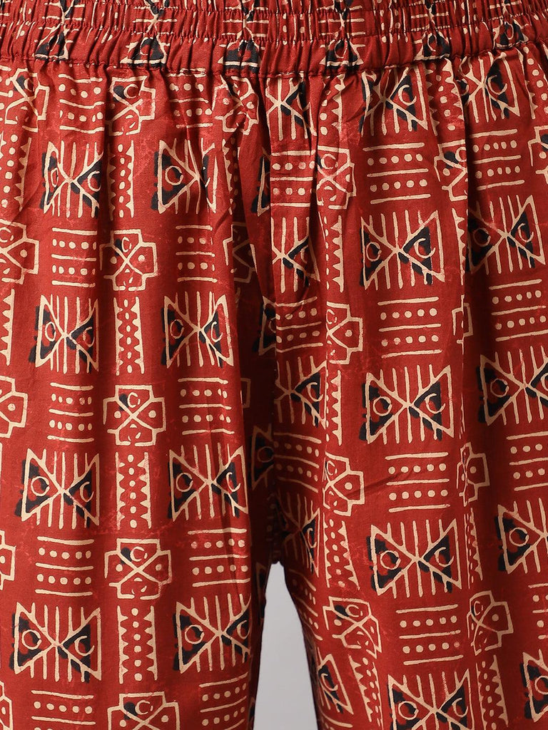 Women's Black and Red Cotton Buti Printed Kurta with hem Cuffed pant set
