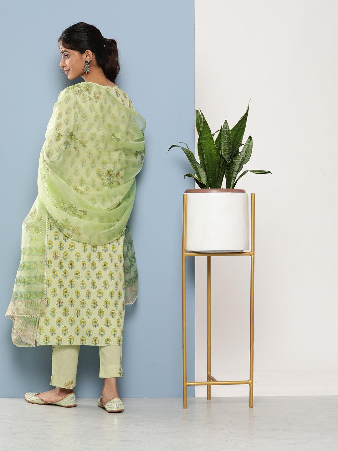 Women's Green Cotton Straight pant set with Organza Dupatta - Taantav