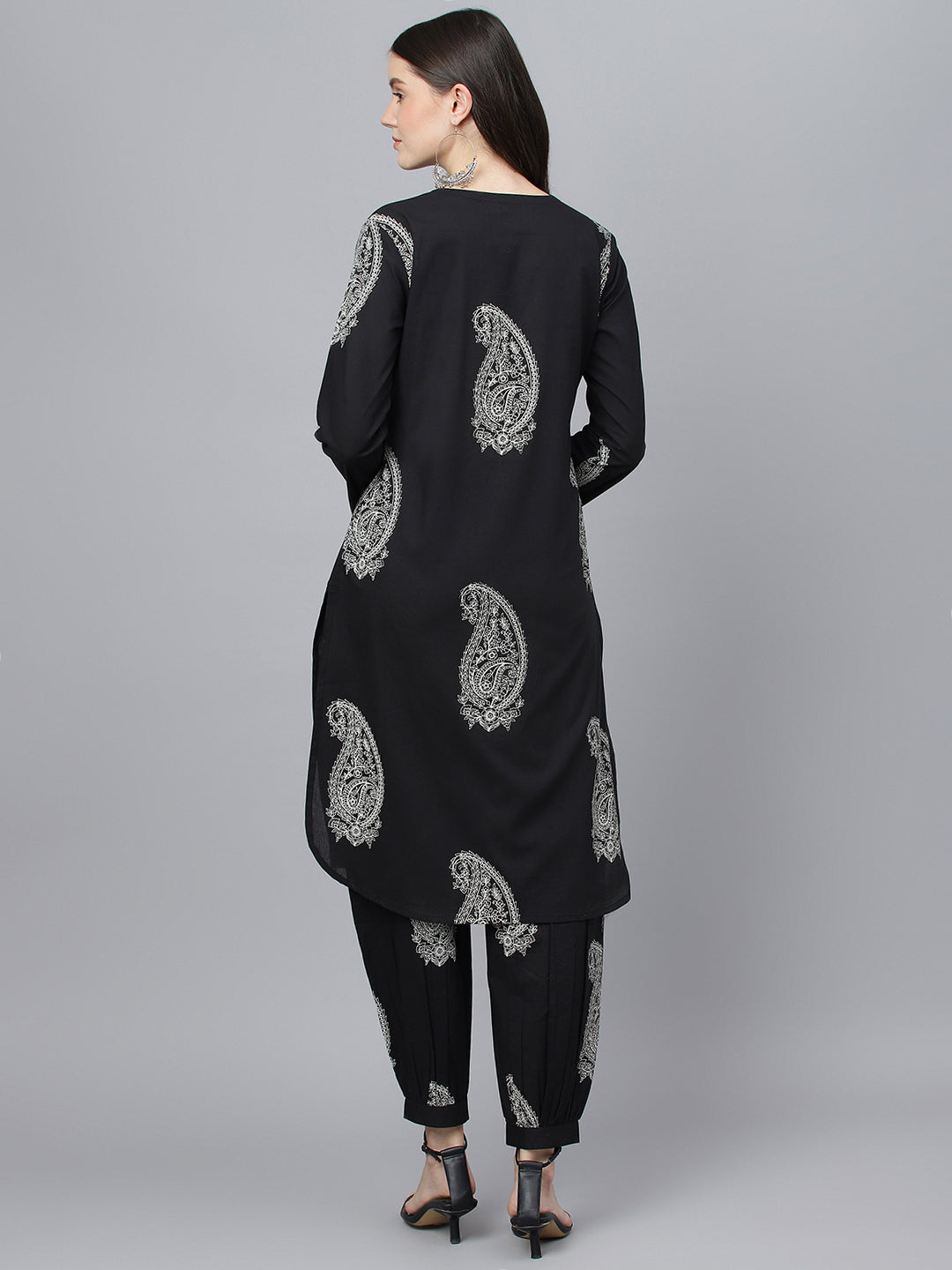 Women's Black Cotton Straight Kurta Hem Cuffed Pant set - Taantav