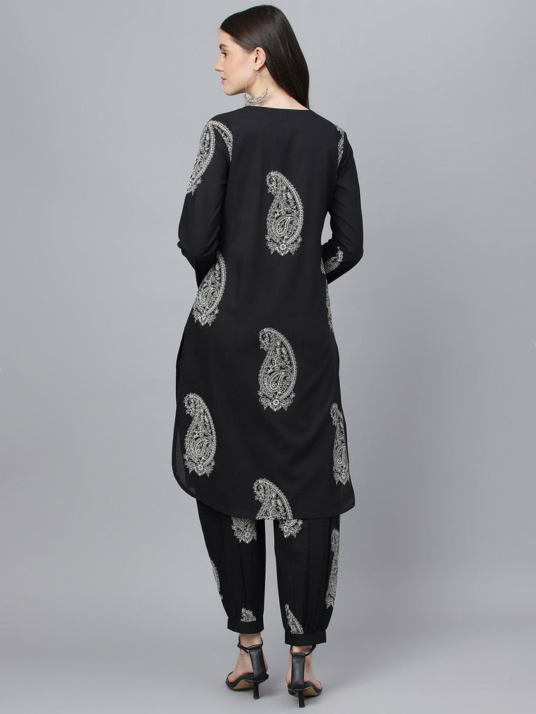 Women's Black Cotton Straight Kurta Hem Cuffed Pant set