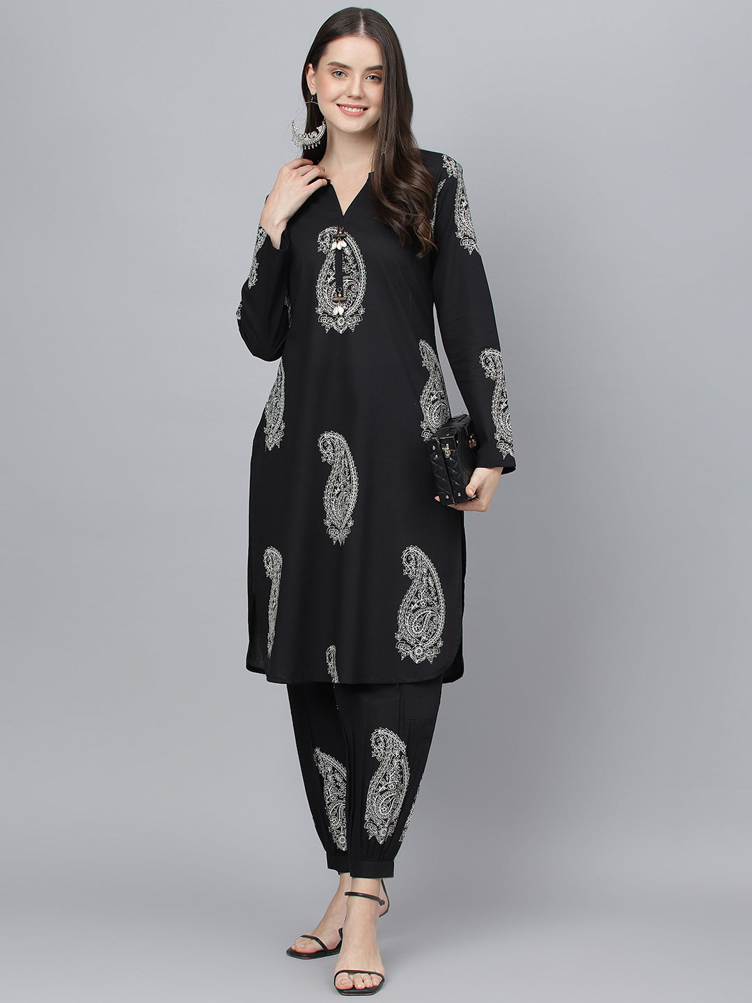 Women's Black Cotton Straight Kurta Hem Cuffed Pant set - Taantav