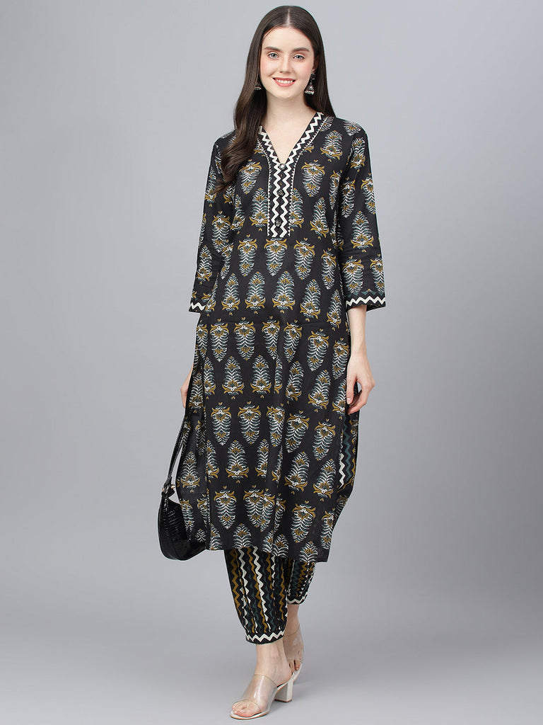 Women's Black Cotton Straight Kurta Hem Cuffed Pant set