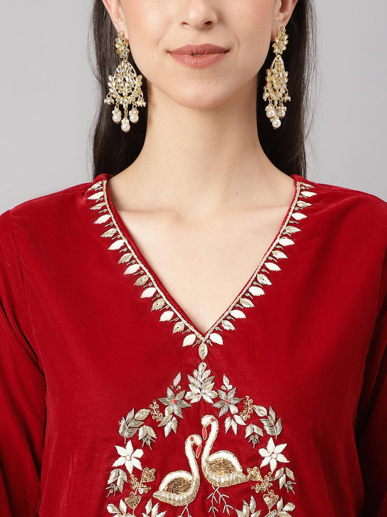 Women's Maroon Solid Velvet hand work Kurta pant With Organza Dupatta set