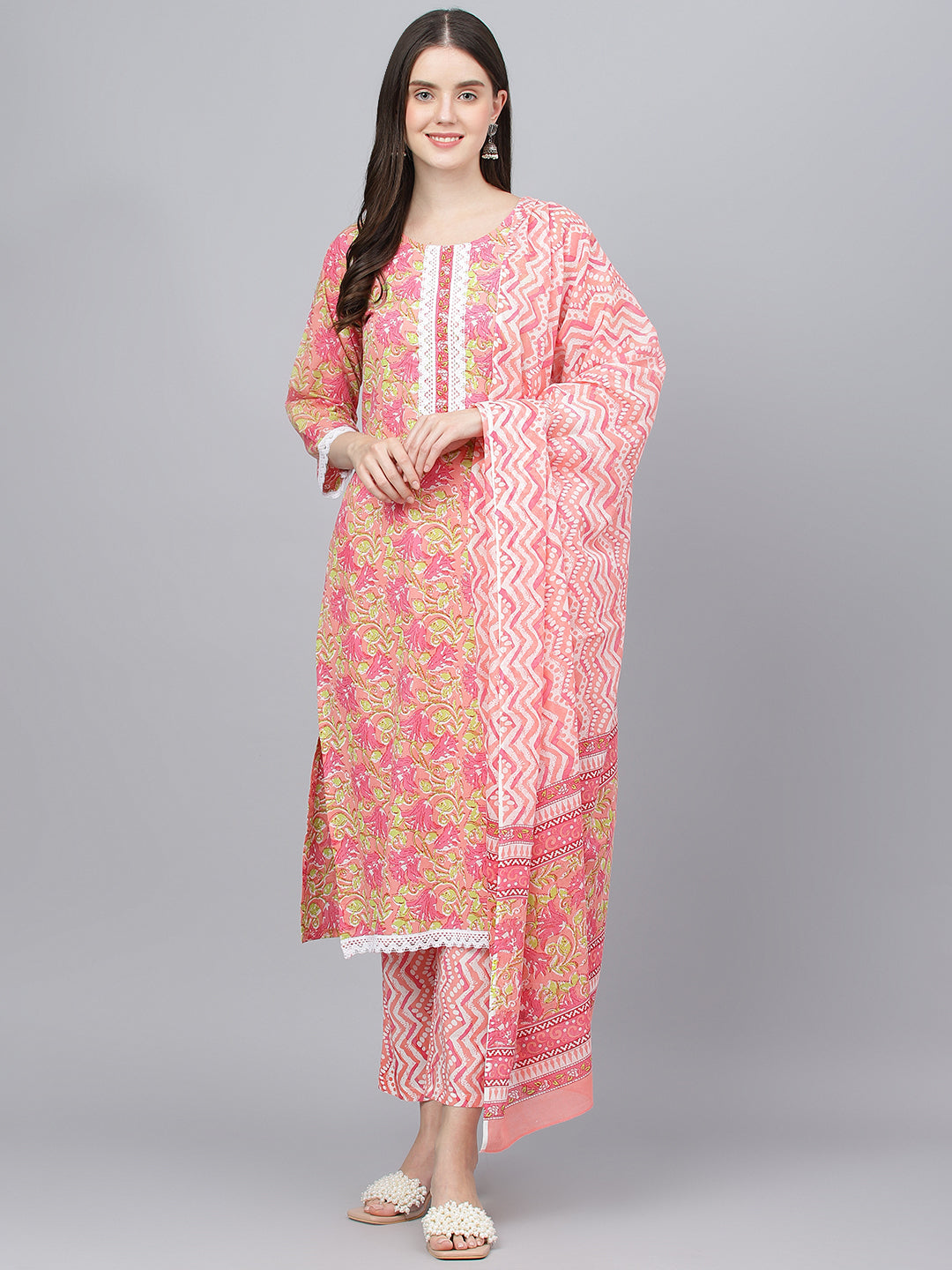 Women's Peach Floral Printed Kurta Pant set With Dupatta - Taantav