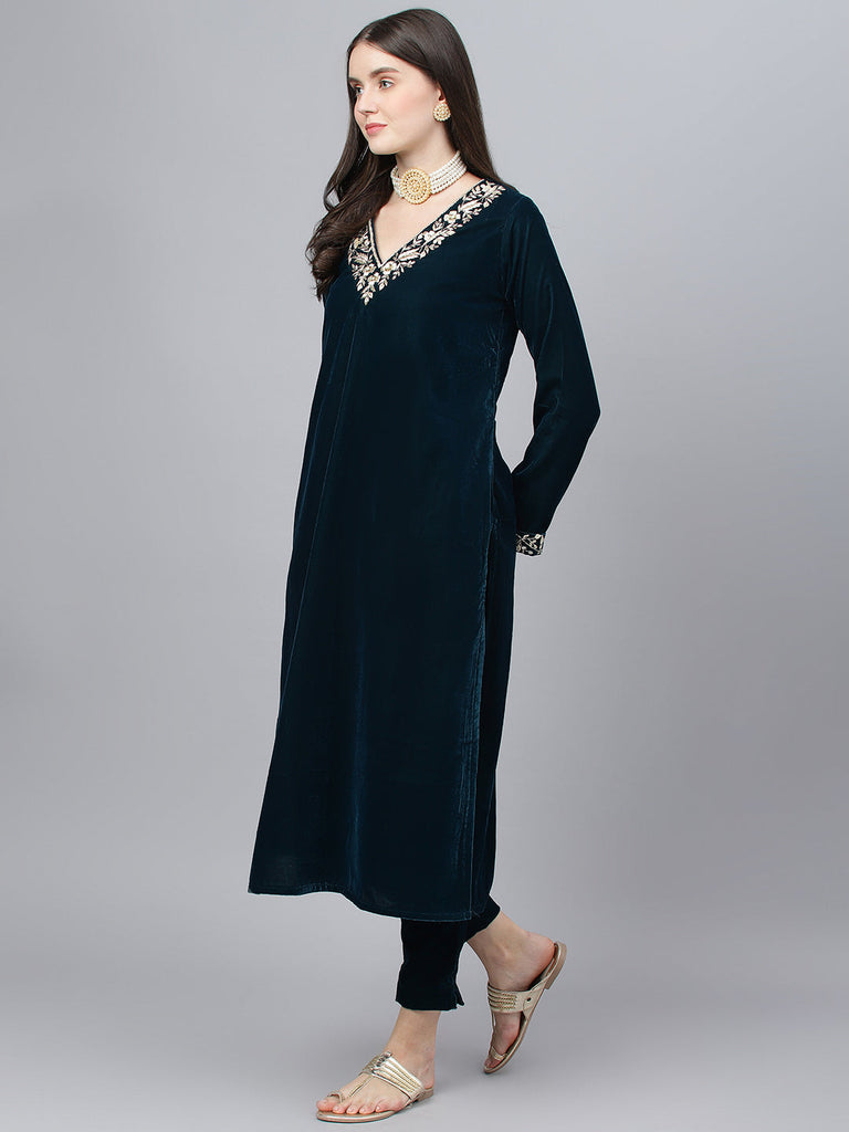 Women's Teal Green Velvet hand work Kurta pant With Organza Dupatta set