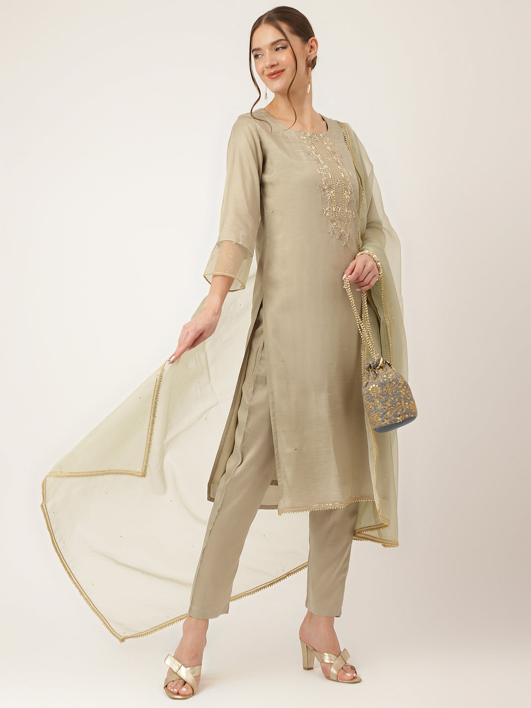 Women's Green Embroidered Chanderi Kurta, Trouser With Dupatta - Taantav