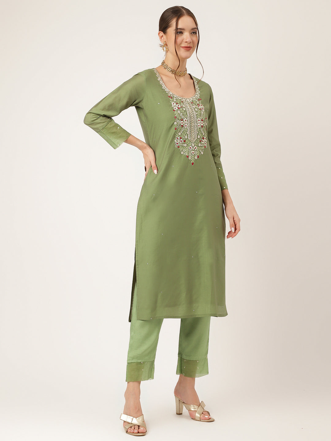 Women's Green Embroidered Chanderi Kurta, Trouser With Dupatta - Taantav