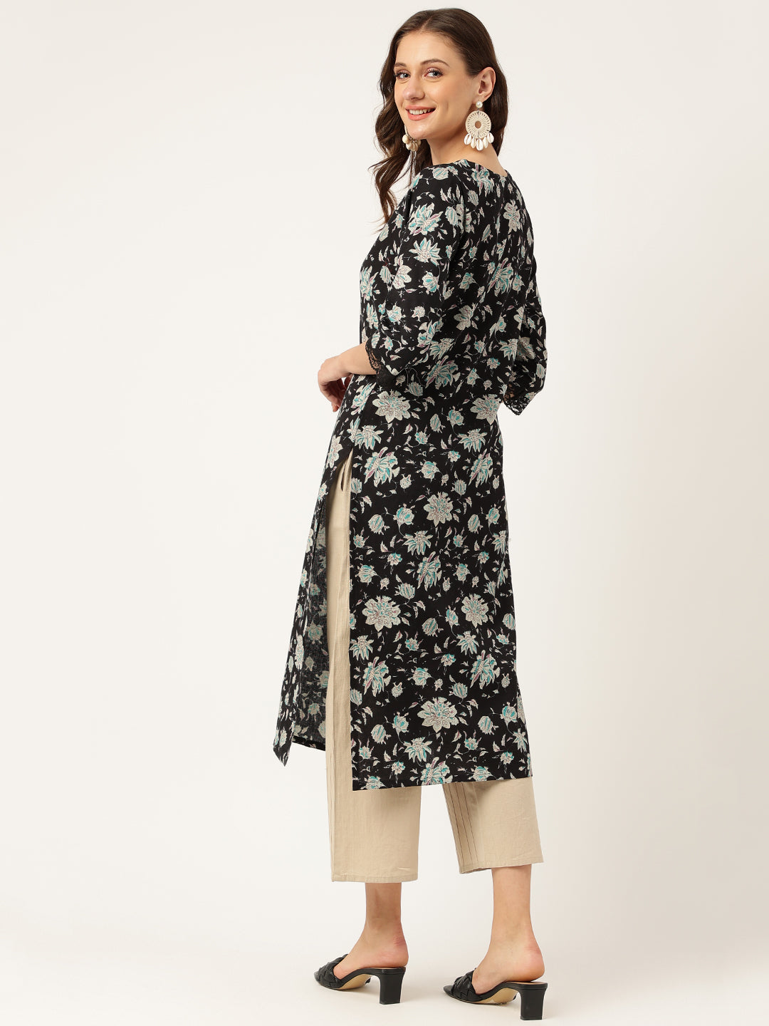 Women's Black Floral Print Straight Fit Cotton kurta - Taantav