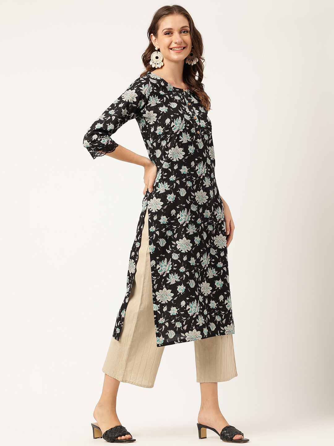 Women's Black Floral Print Straight Fit Cotton kurta - Taantav