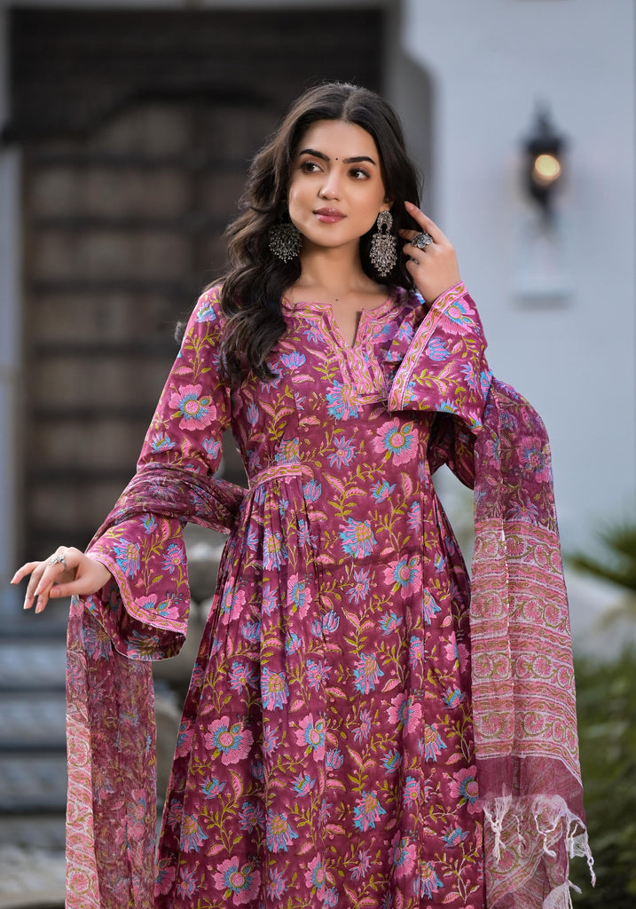Women's Magenta Hand Block Floral Printed Cotton Kurta Set