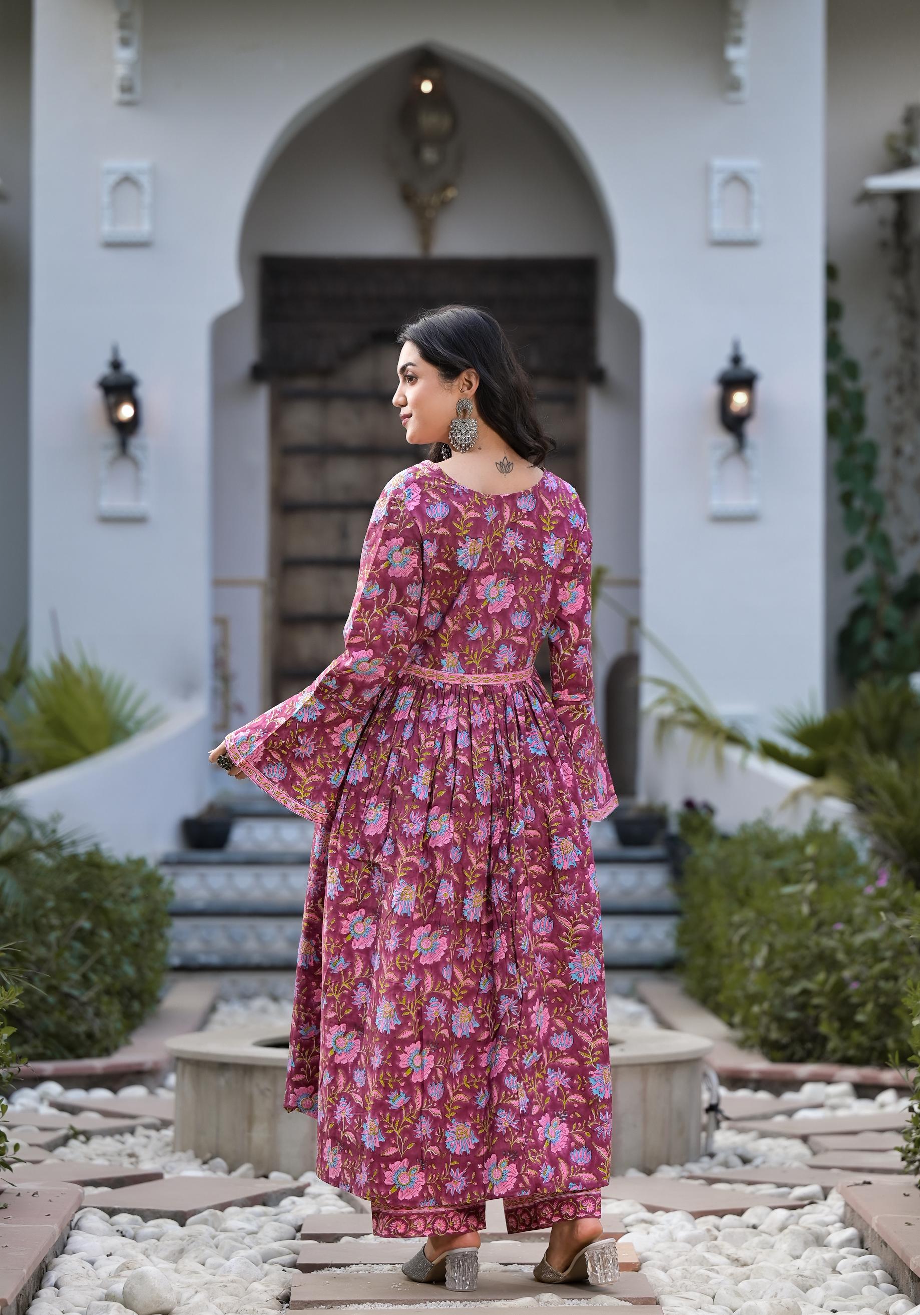 Women's Magenta Hand Block Floral Printed Cotton Kurta Set - Taantav