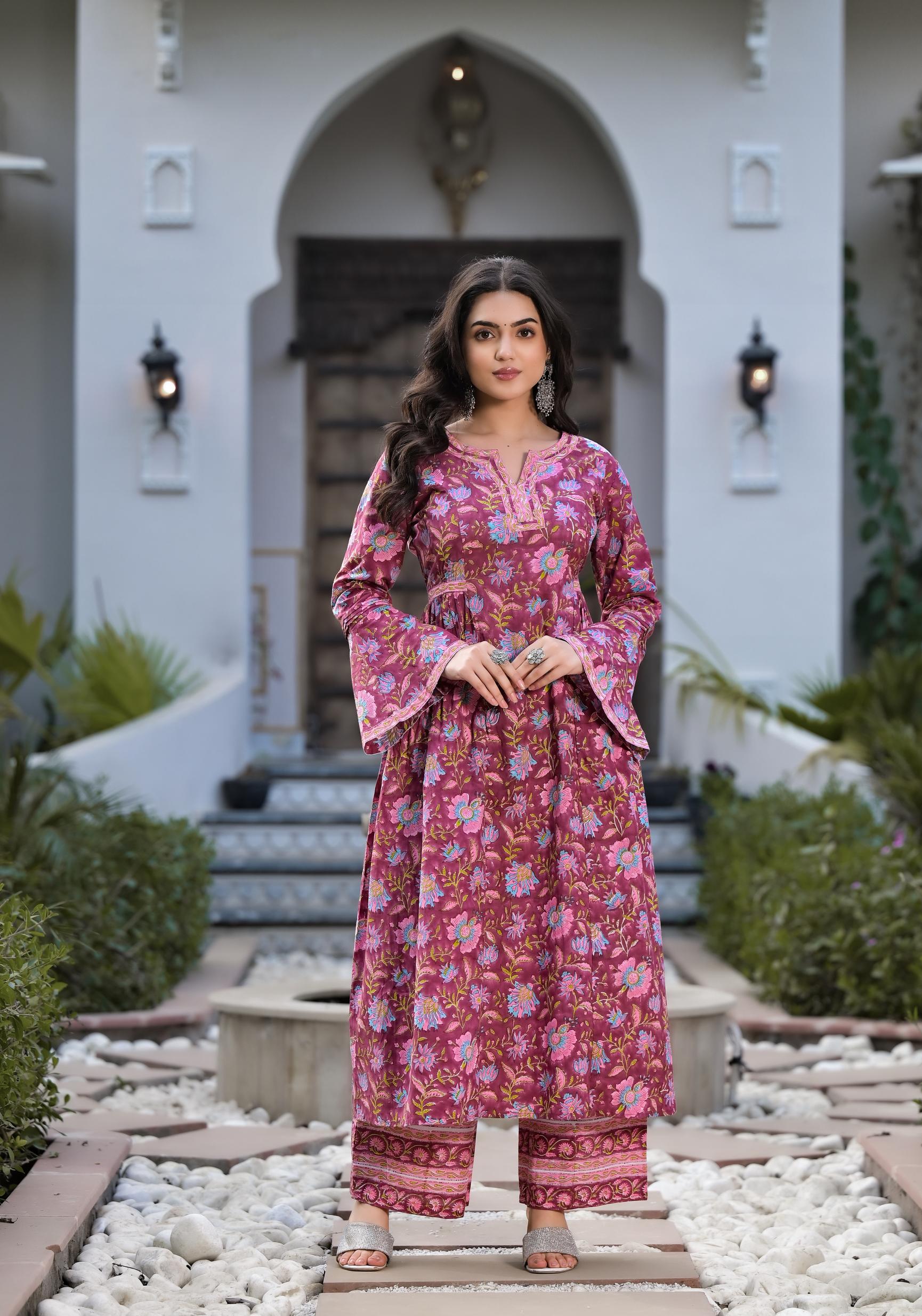 Women's Magenta Hand Block Floral Printed Cotton Kurta Set - Taantav