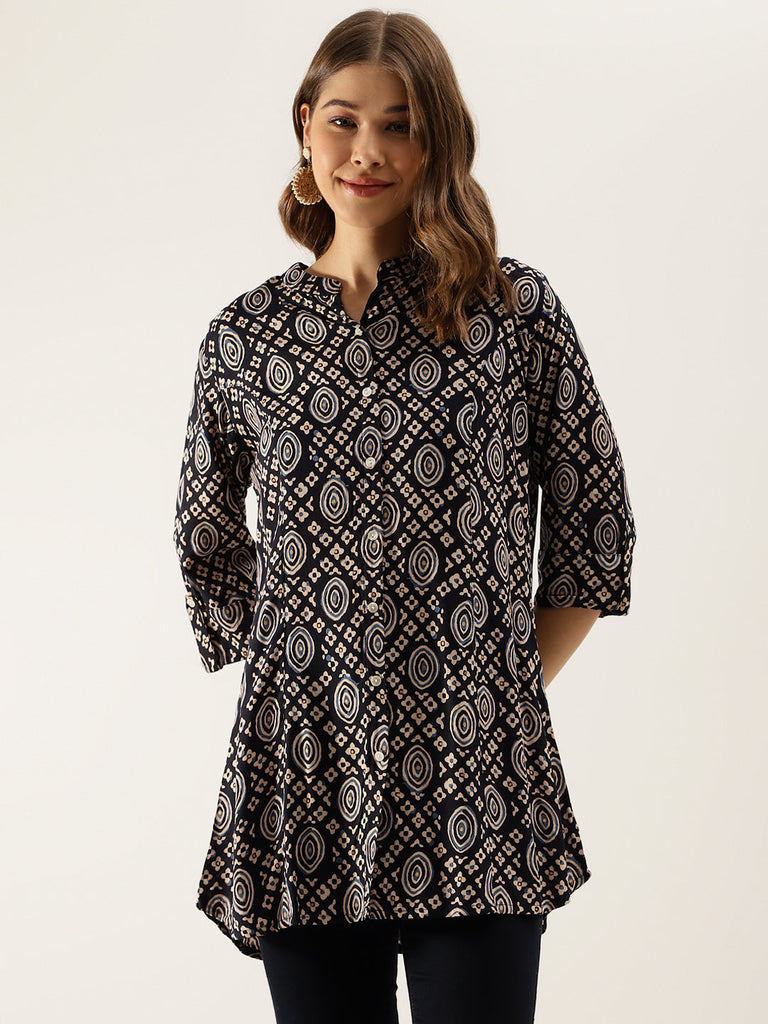 Women's Black Asymmetric Printed top