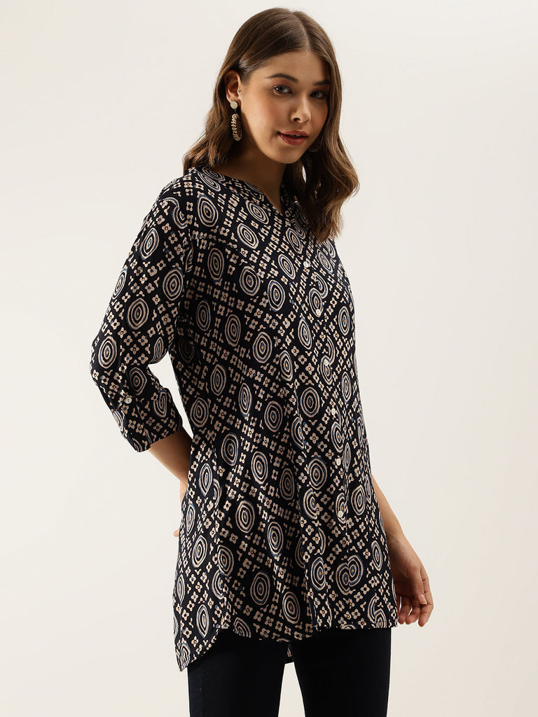 Women's Black Asymmetric Printed top
