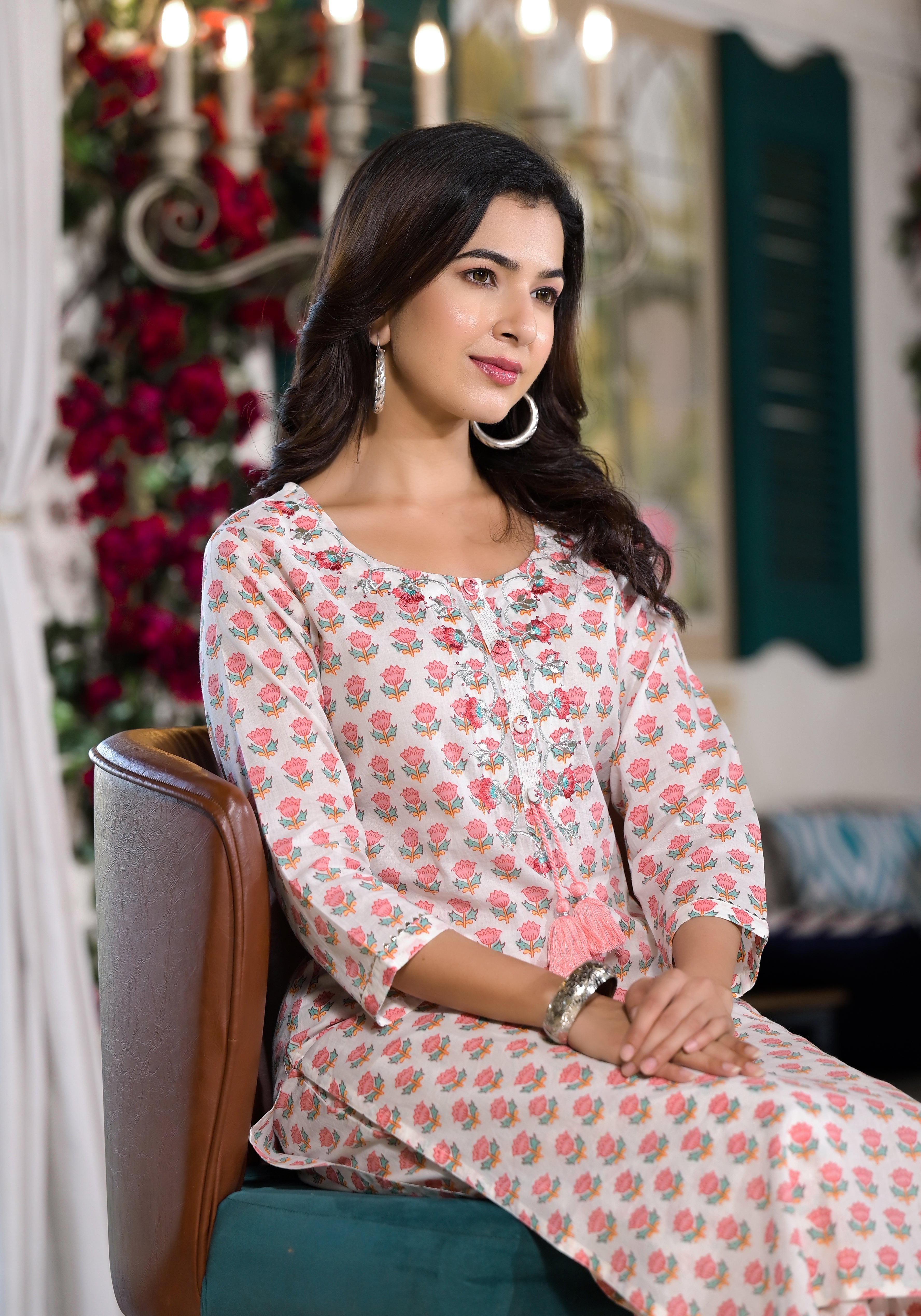 Women's White & Pink Floral Printed Cotton Kurta with Trouser - Taantav