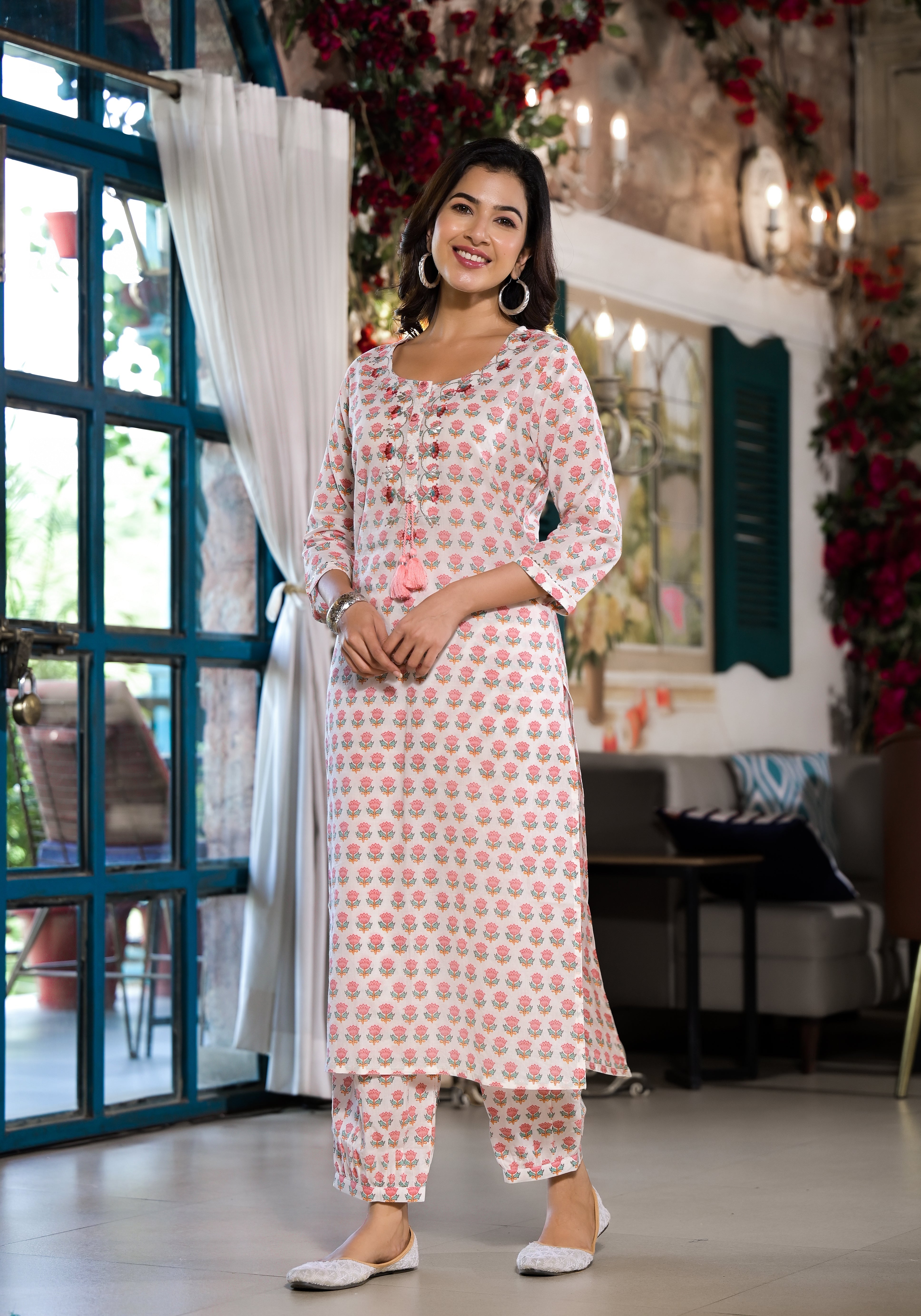 Women's White & Pink Floral Printed Cotton Kurta with Trouser - Taantav