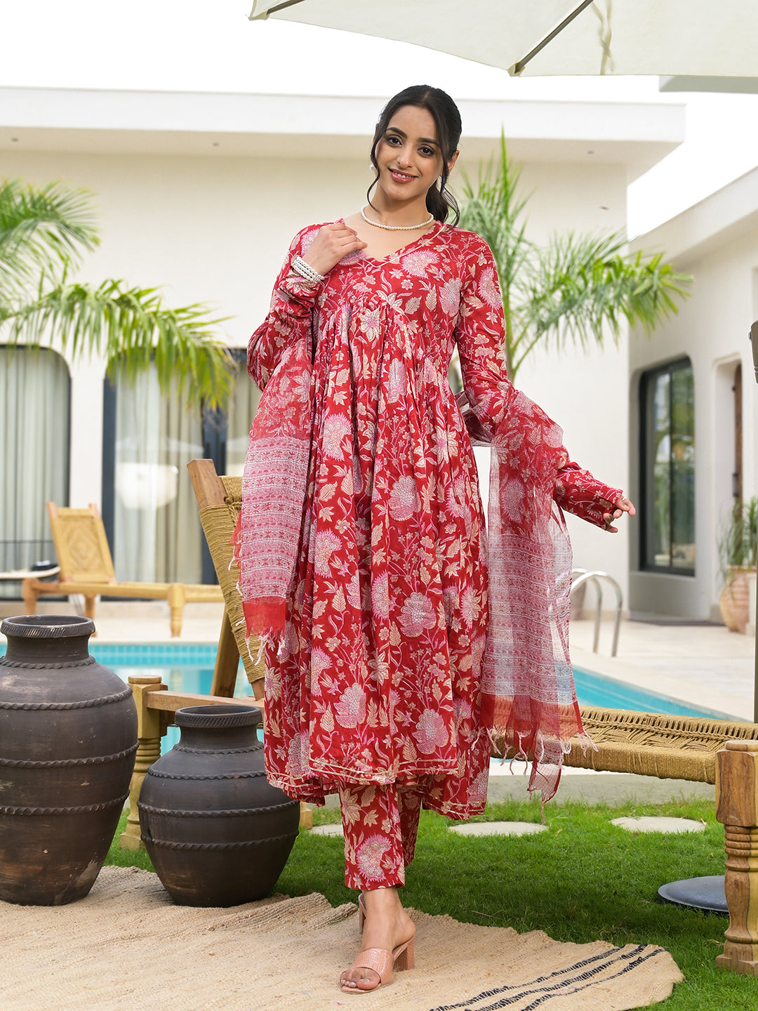 Women's Floral Printed Red Cotton Alia Cut Kurta Set for women - Taantav