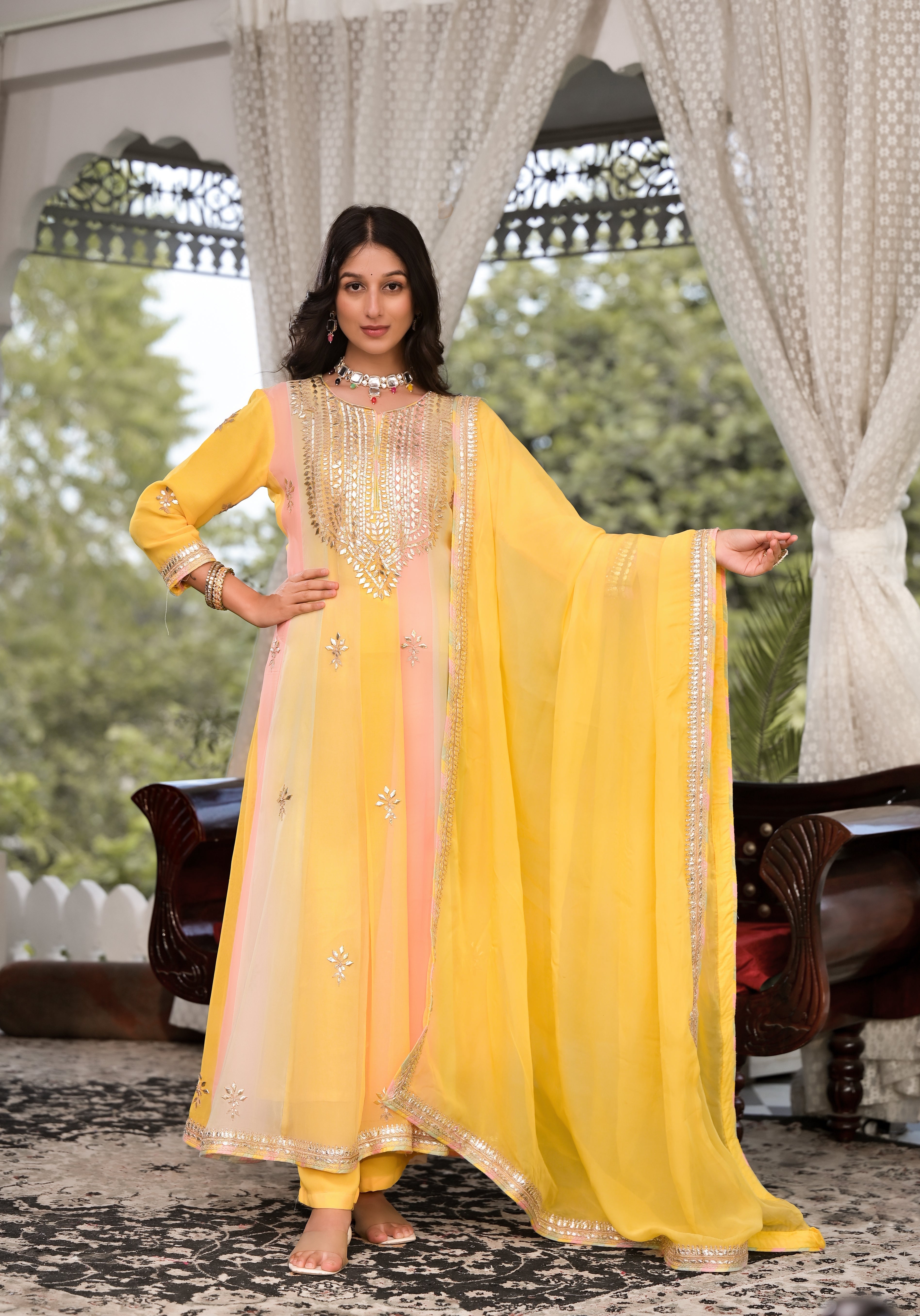 Women's Yellow Gota Patti Embroidered Banarsi Georgette Kurta Set with Organza Dupatta - Taantav