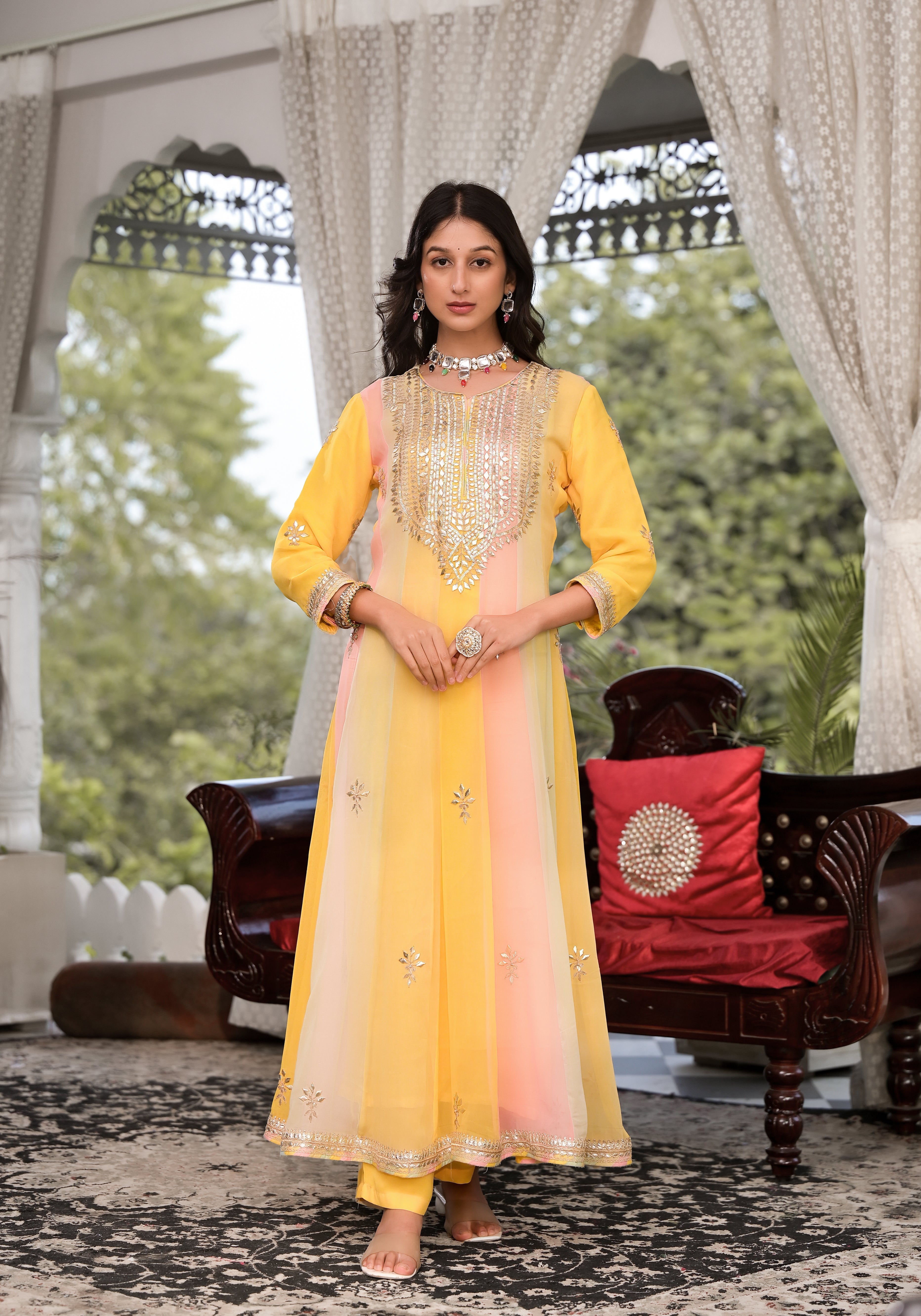 Women's Yellow Gota Patti Embroidered Banarsi Georgette Kurta Set with Organza Dupatta - Taantav