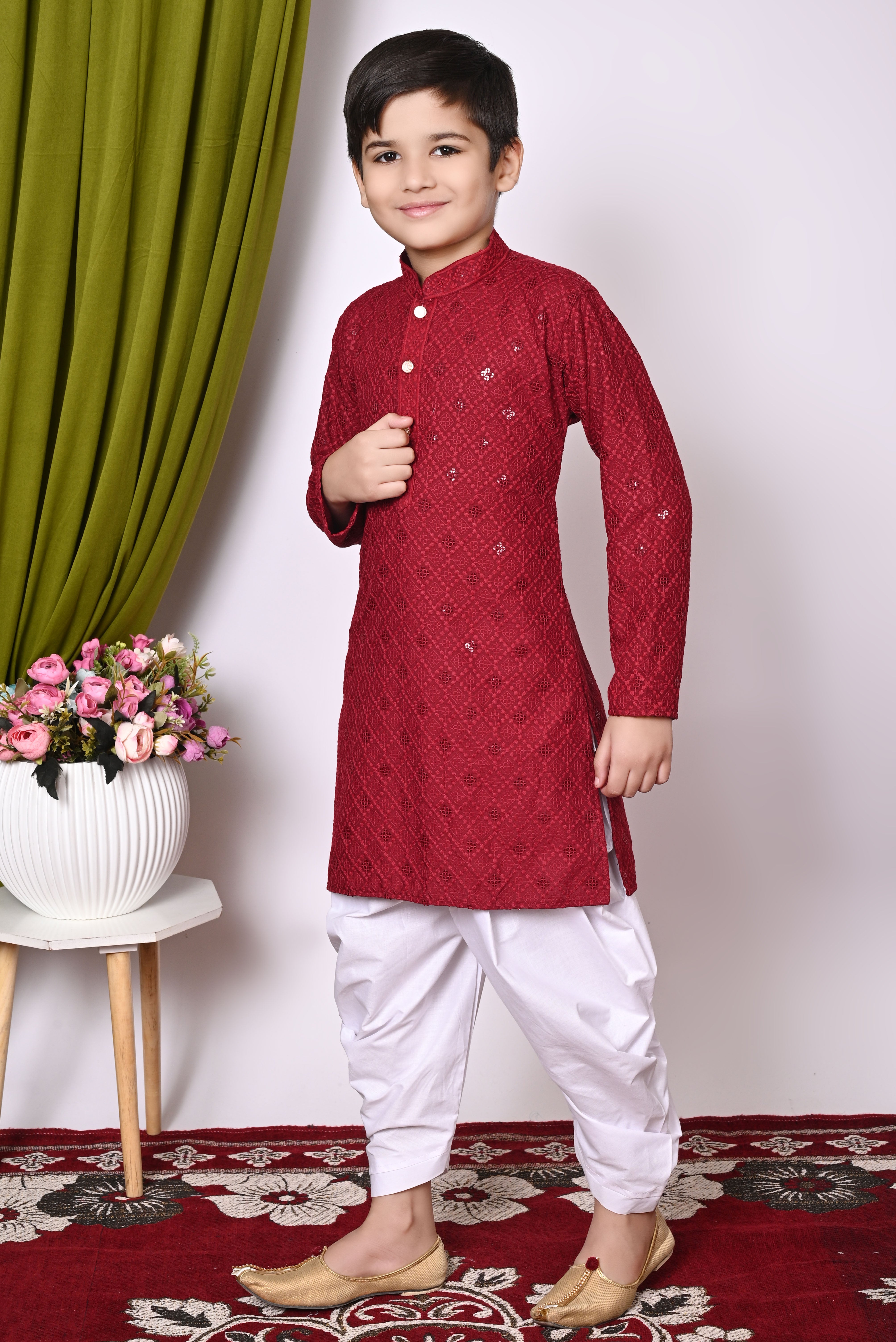 Color_MAROON