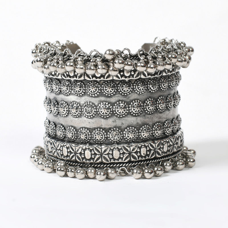 Women's Oxidised Silver-Plated Ghungroo Handcraft Bracelet