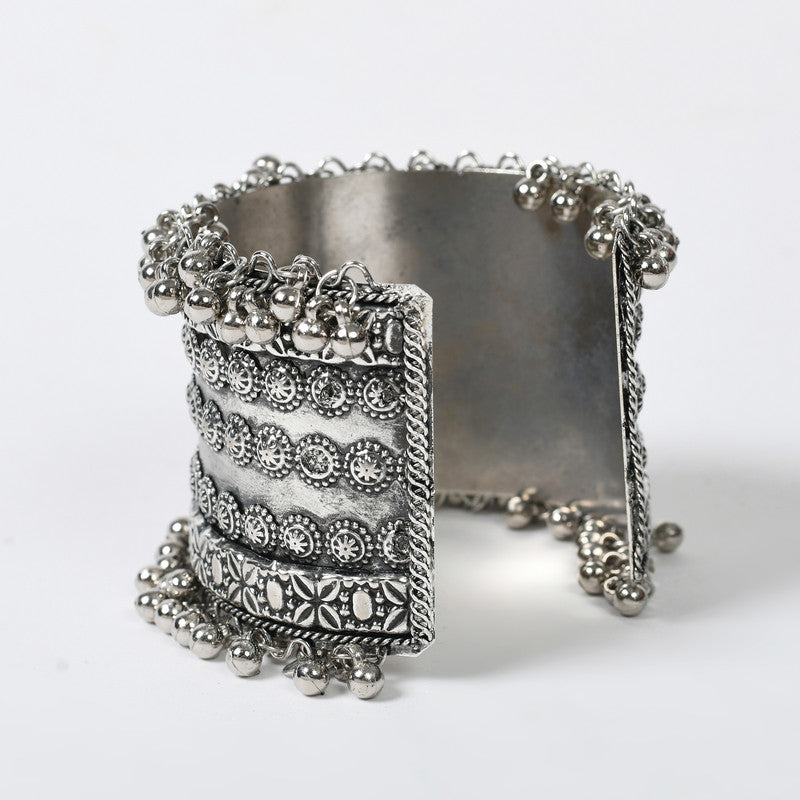 Women's Oxidised Silver-Plated Ghungroo Handcraft Bracelet