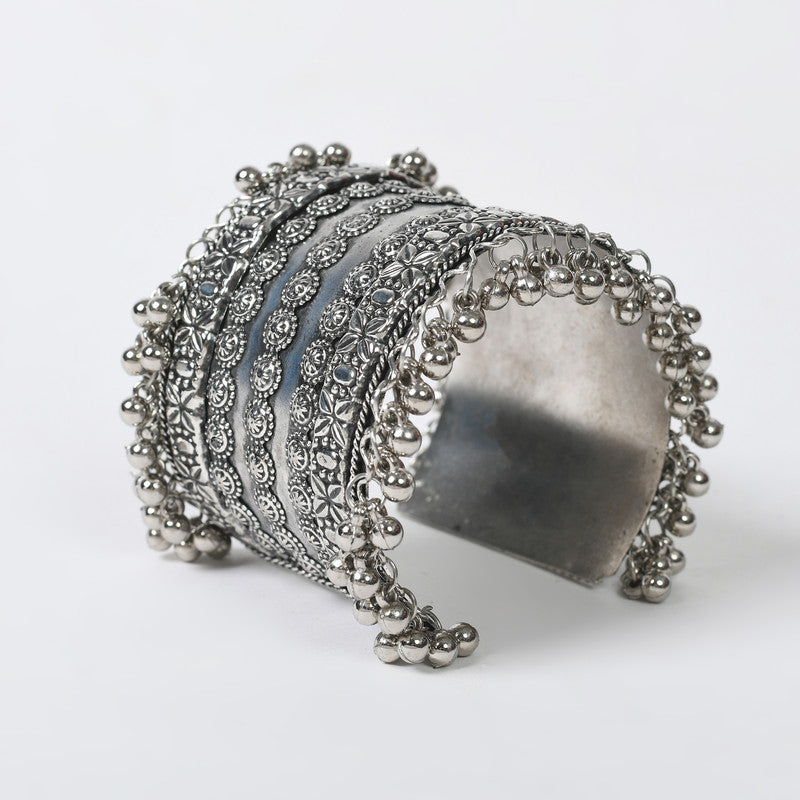 Women's Oxidised Silver-Plated Ghungroo Handcraft Bracelet