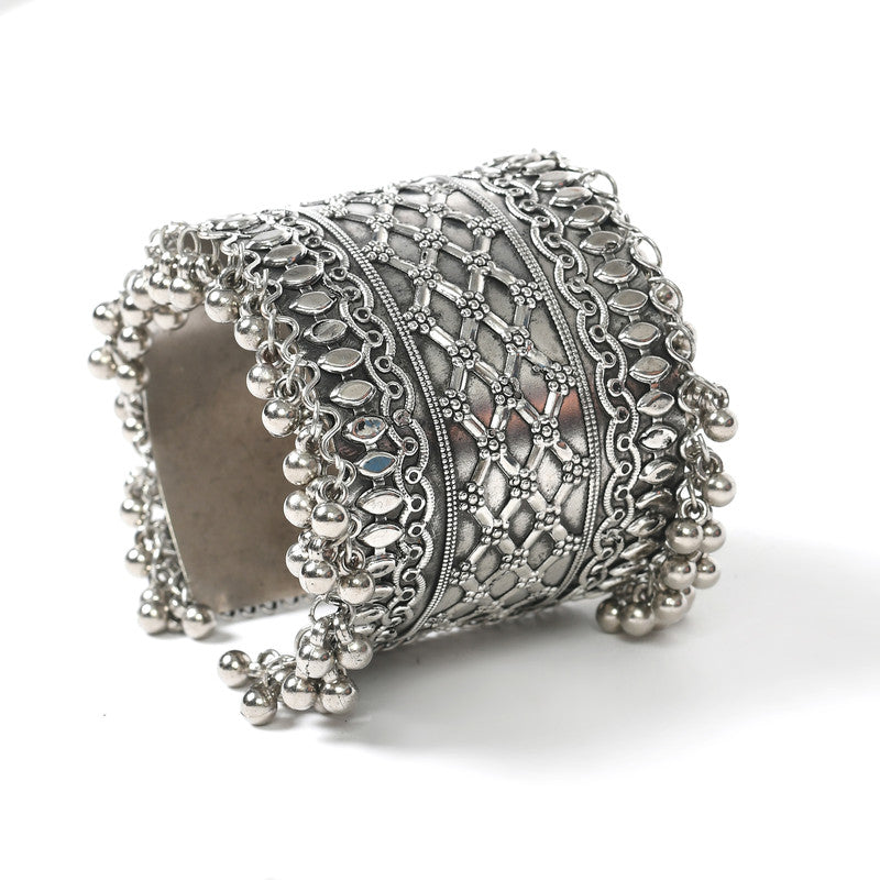 Women's Oxidised Silver-Plated Ghungroo Handcraft Bracelet