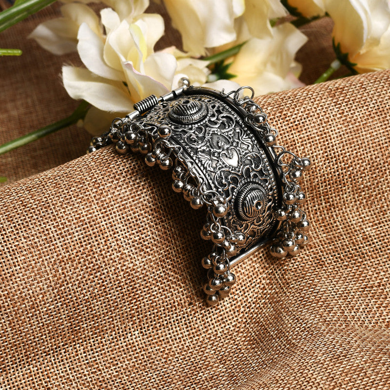 Women's Oxidised Silver-Plated Ghungroo Handcraft Bracelet