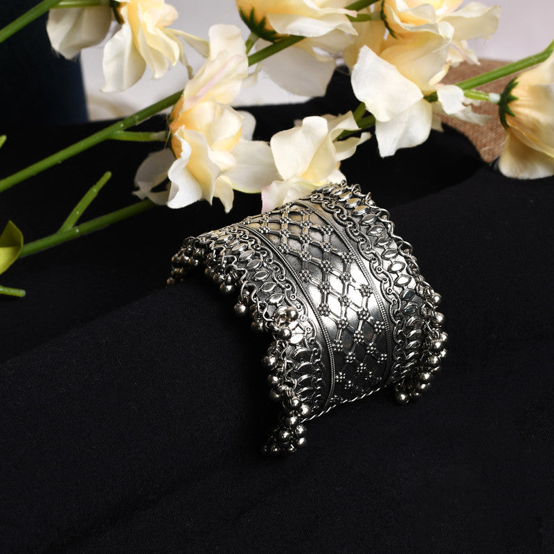 Women's Oxidised Silver-Plated Ghungroo Handcraft Bracelet