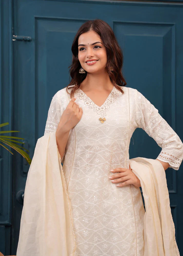 Women's Off White Chikankari Kurta And Pant Set With Chanderi Dupatta