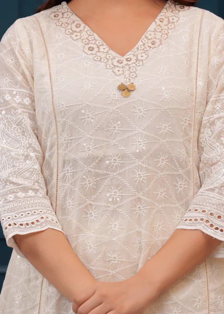 Women's Off White Chikankari Kurta And Pant Set With Chanderi Dupatta