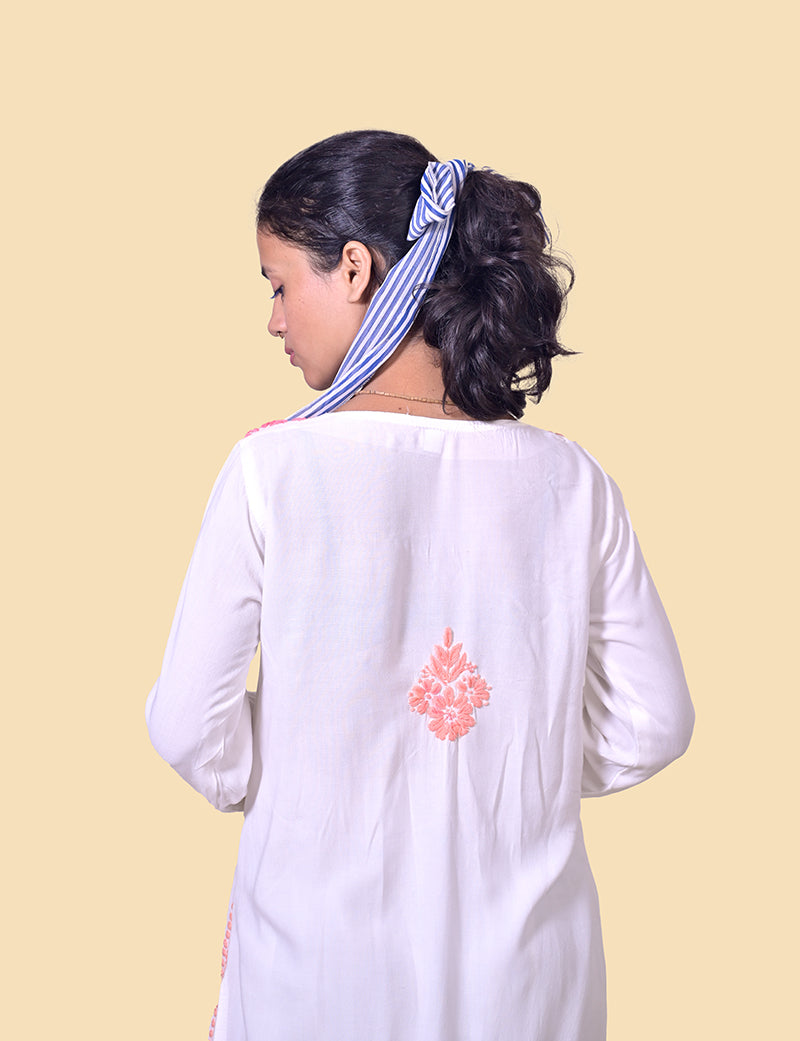 Women's Rayon Cotton White Kurti Peach Color Thread Chikankari Kurta
