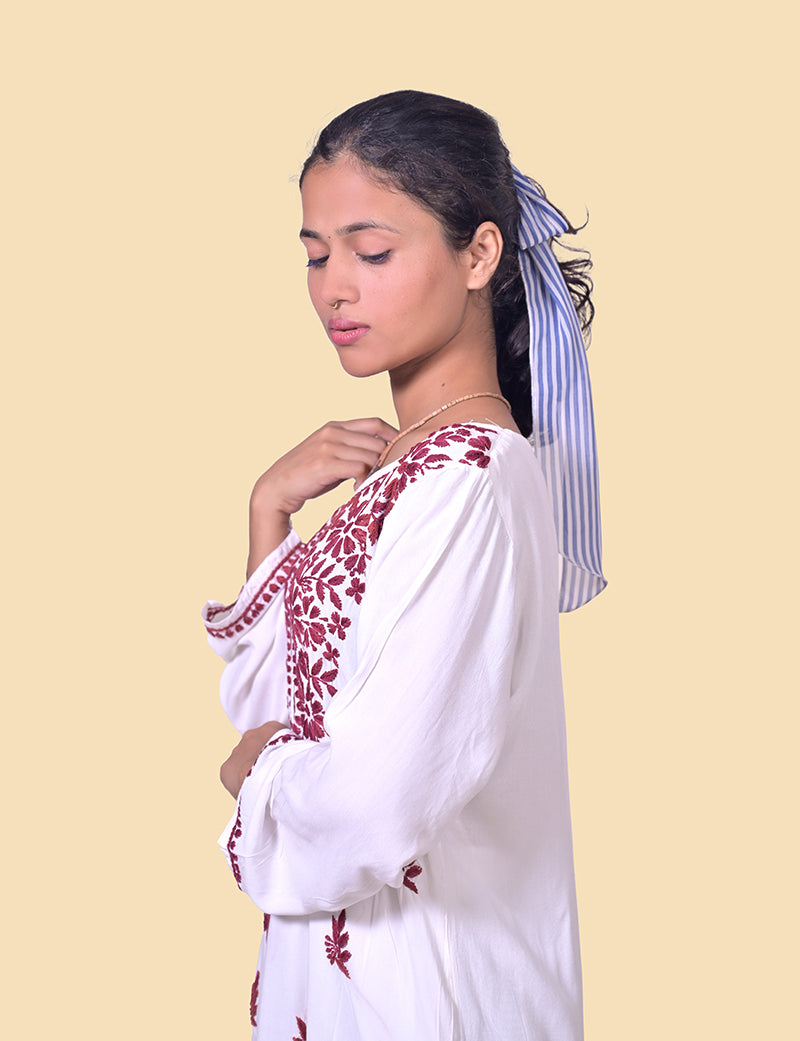 Women's Rayon Cotton White Mehroon Thread Chikankari Kurta