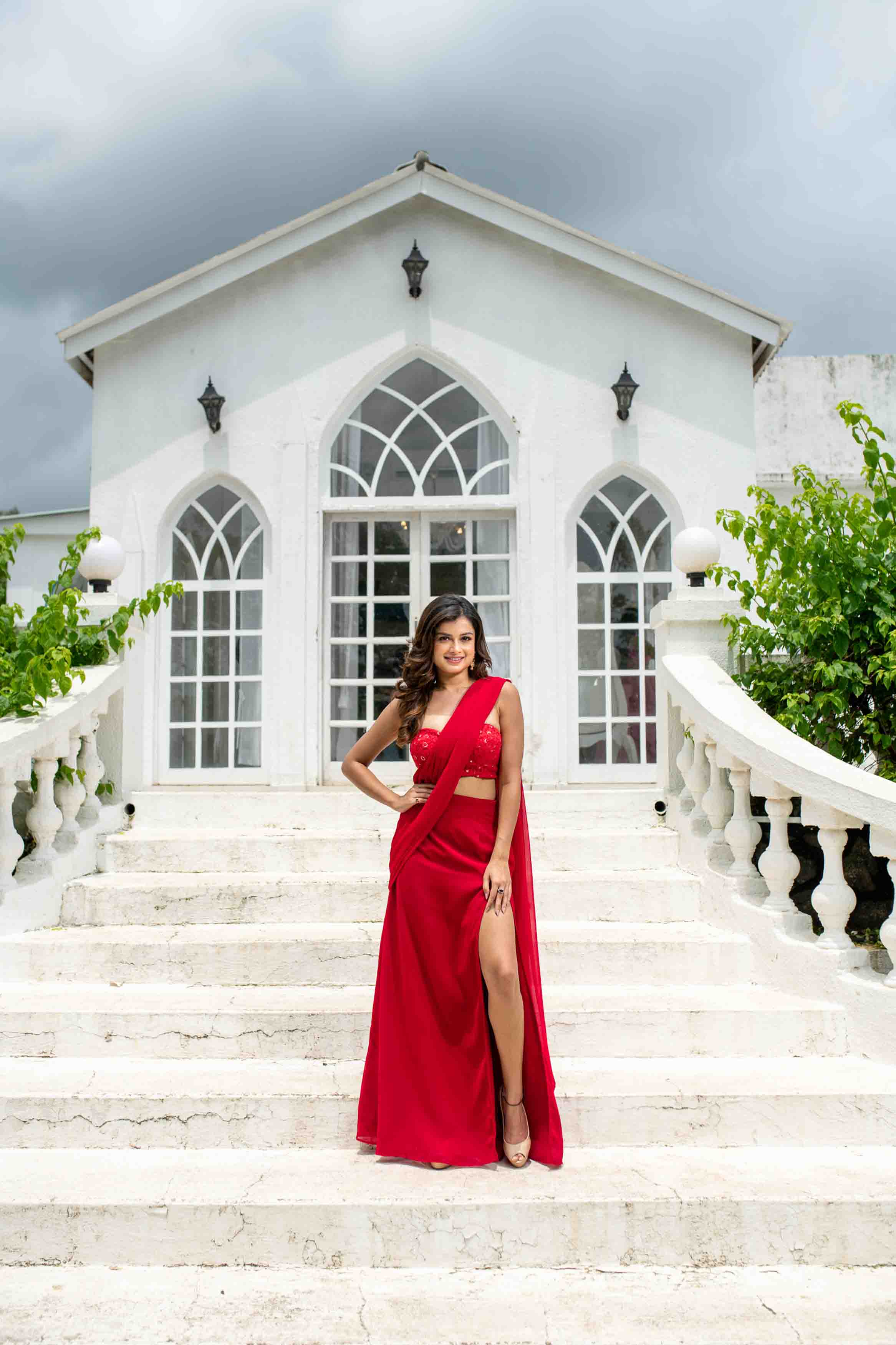Women's Red Skirt Slit Saree