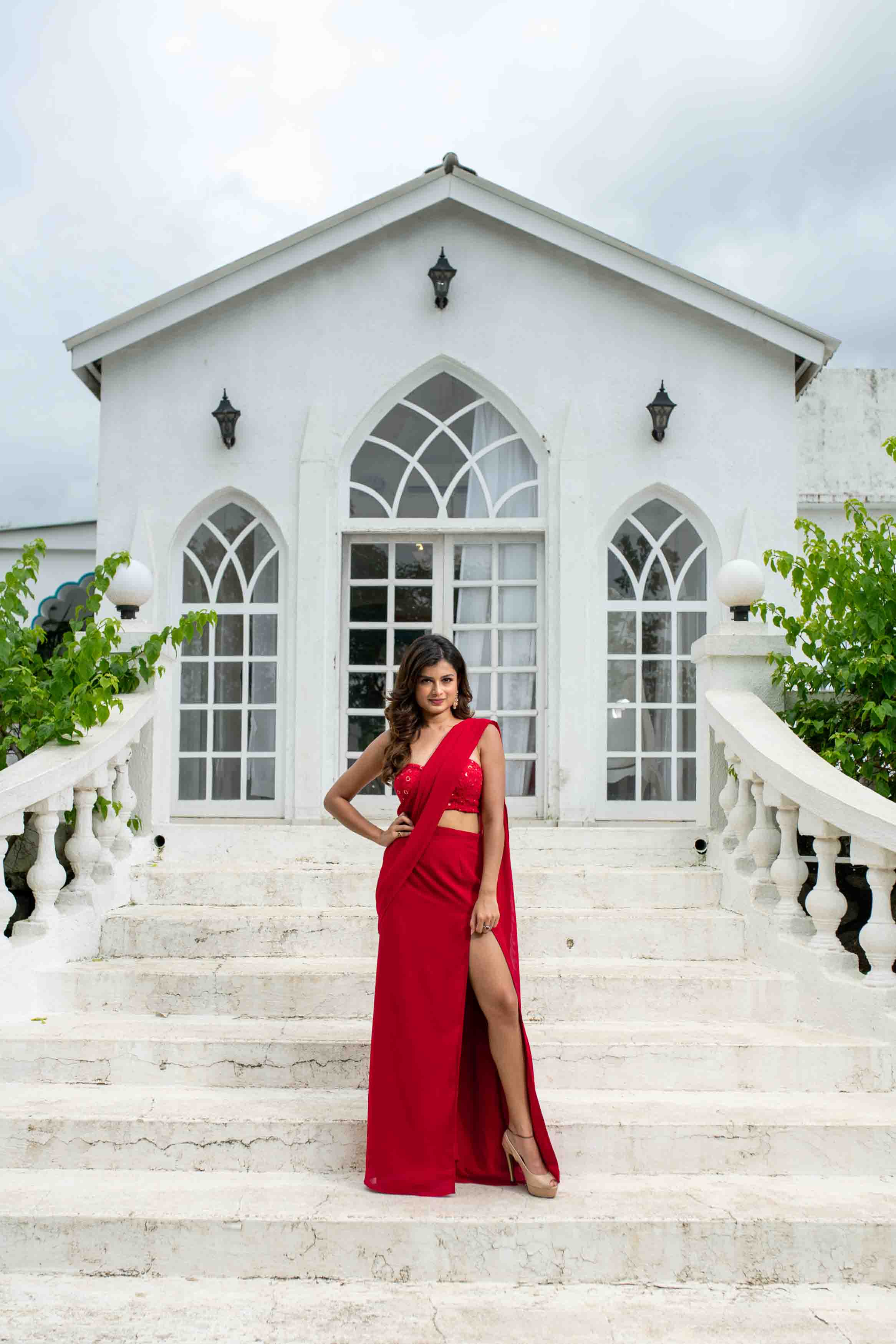 Women's Red Skirt Slit Saree