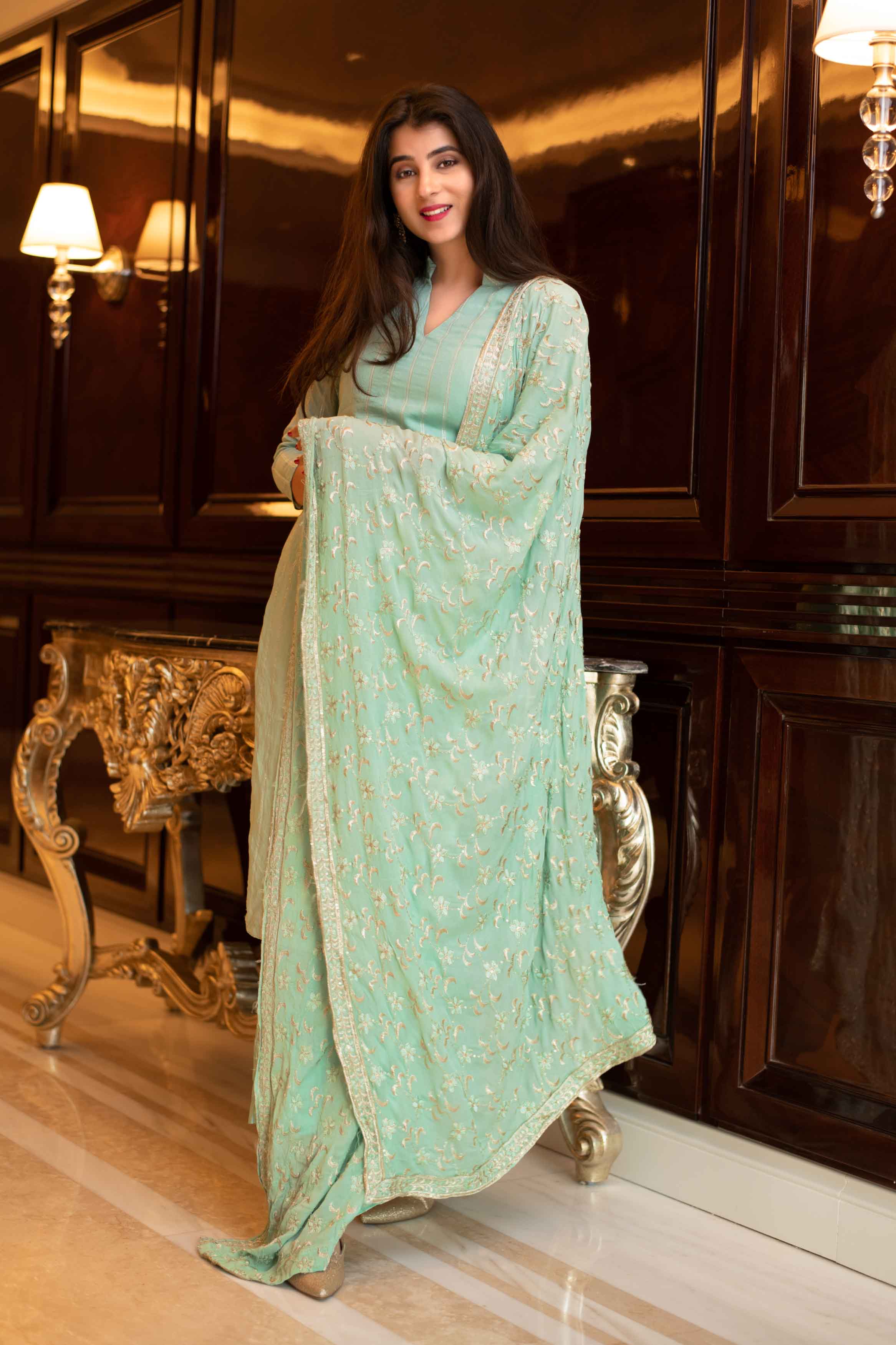 Women's Pista Green Kurta Set With Chinon Heavy Zari Work Dupatta (3pcs Set)
