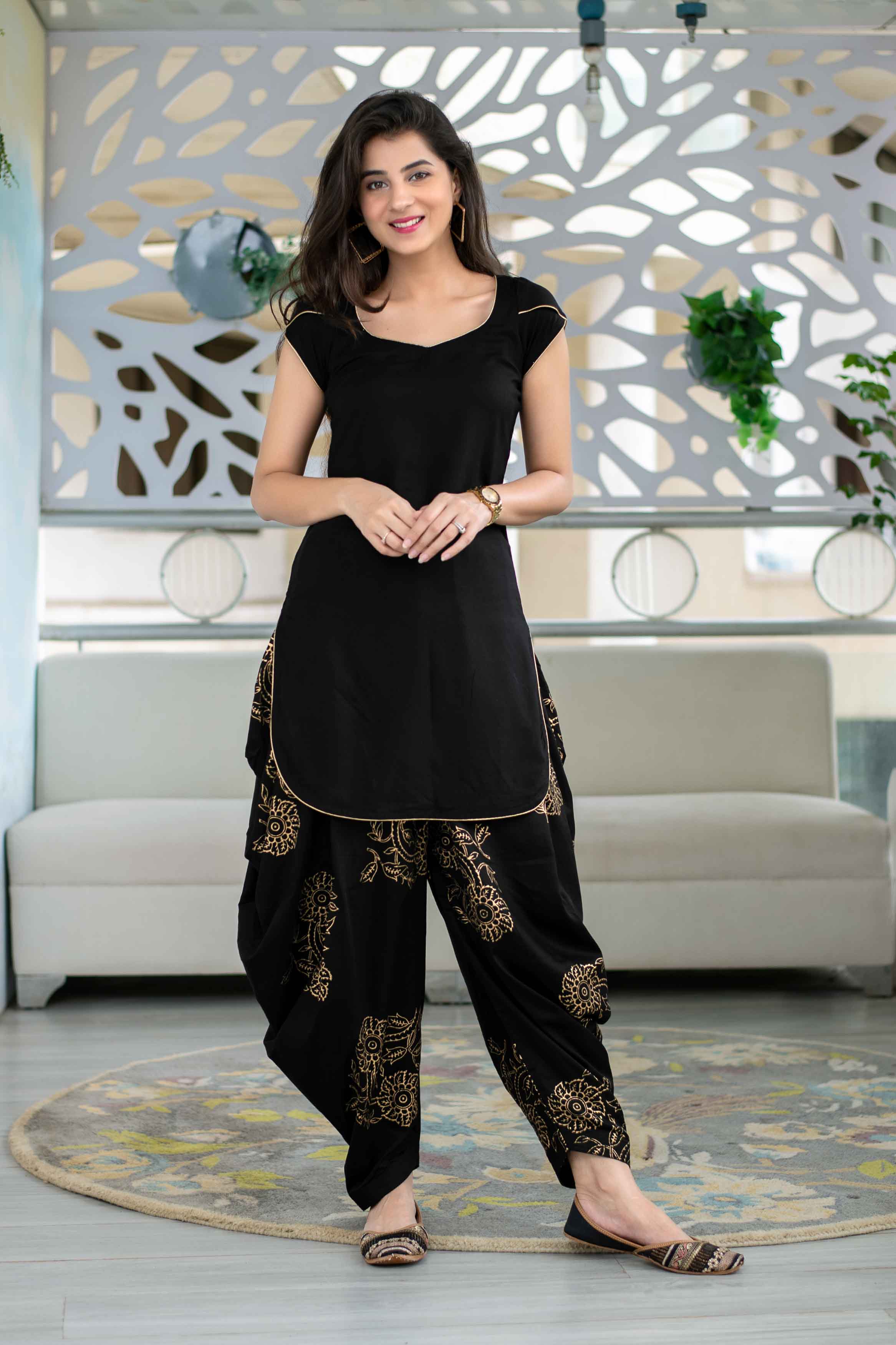 Black-Patialla-With-Block-Print