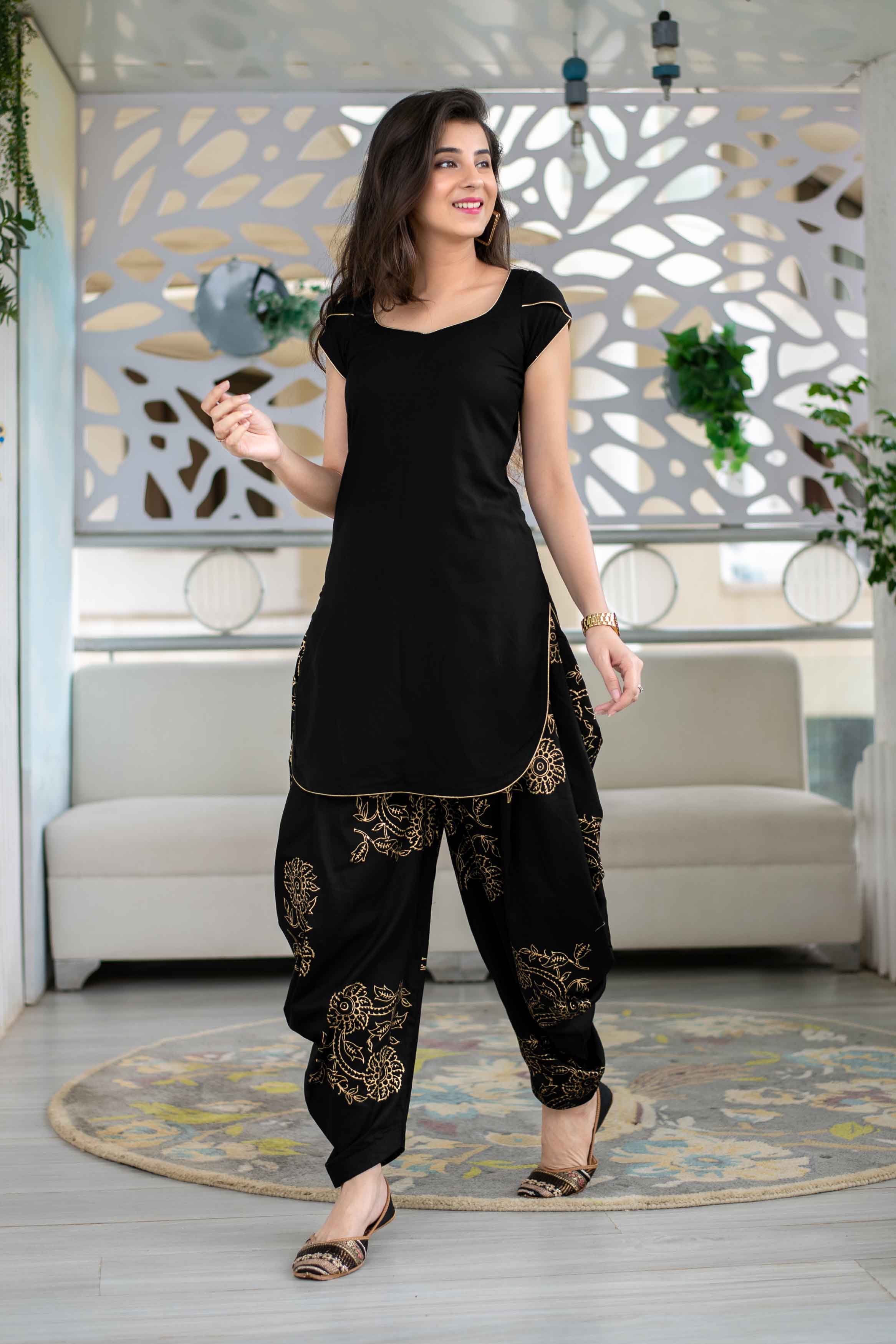 Black-Patialla-With-Block-Print