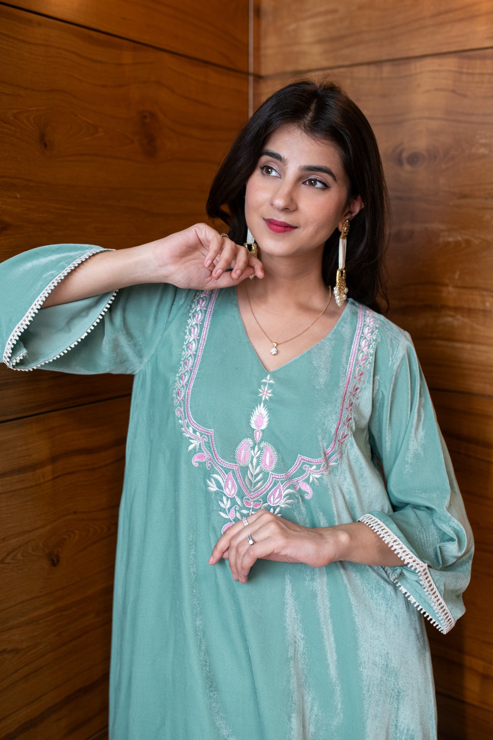 Women's Velvet Mint Embroidered Co-Ord Set Green / M | Trendia Global Women's Velvet Mint Embroidered Co-Ord Set Green / M | Trendia Global