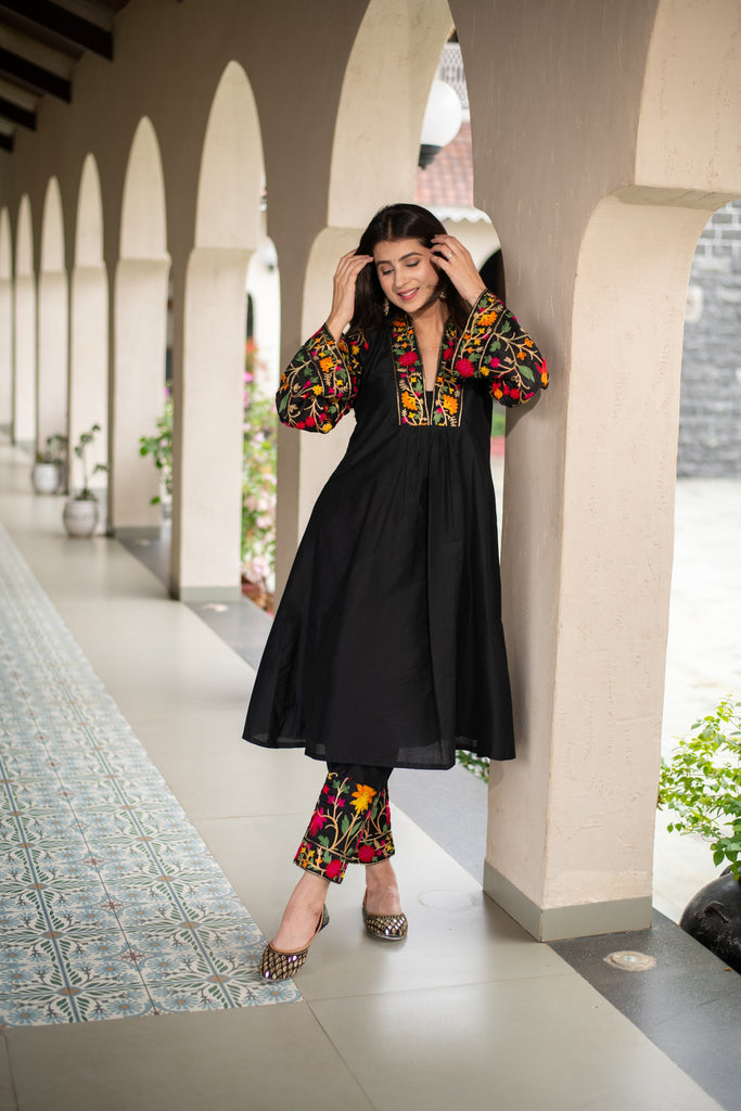 Women's Black Floral Emb Co-Ord Set